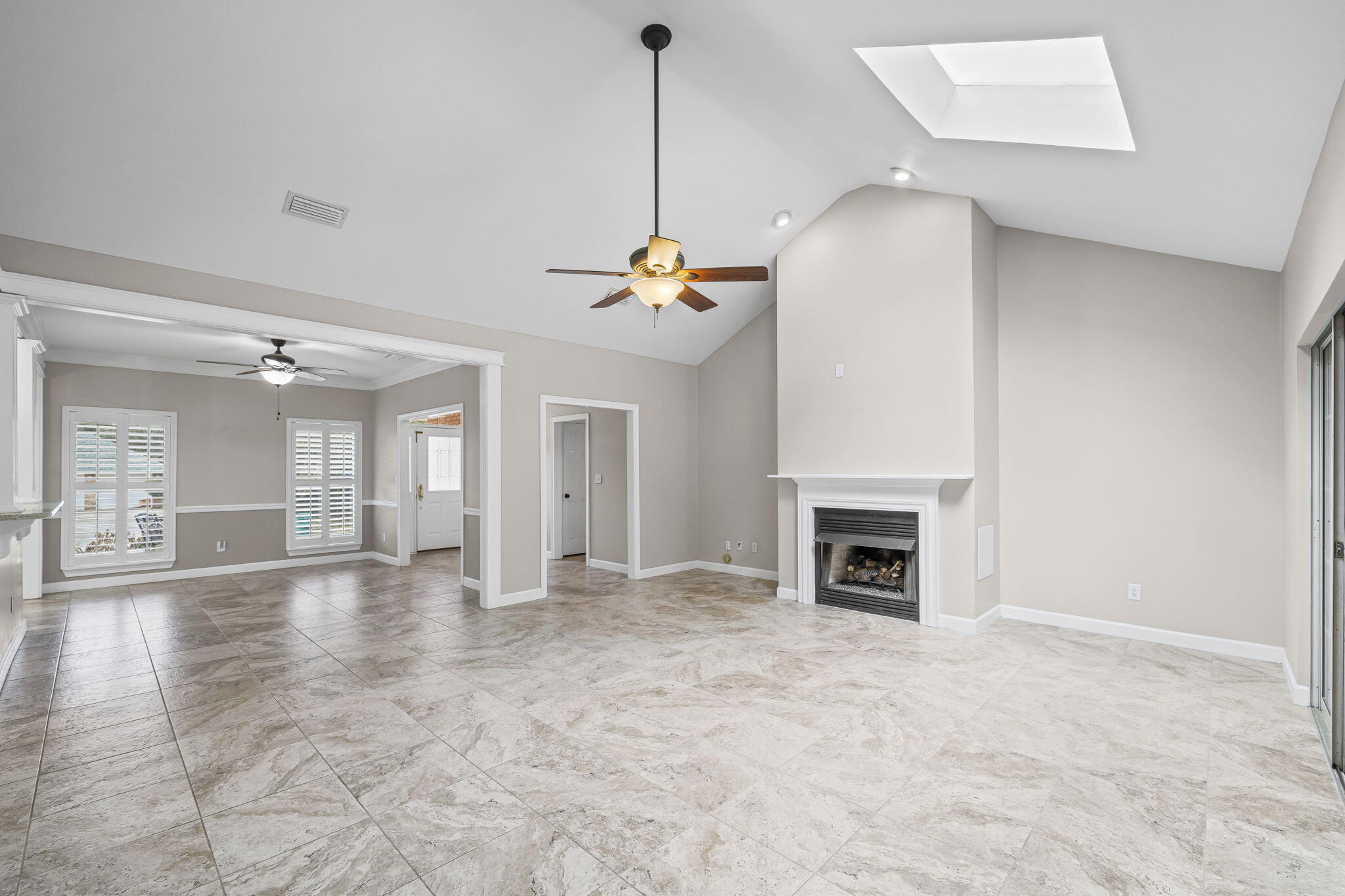 LAKE POINTE - Residential