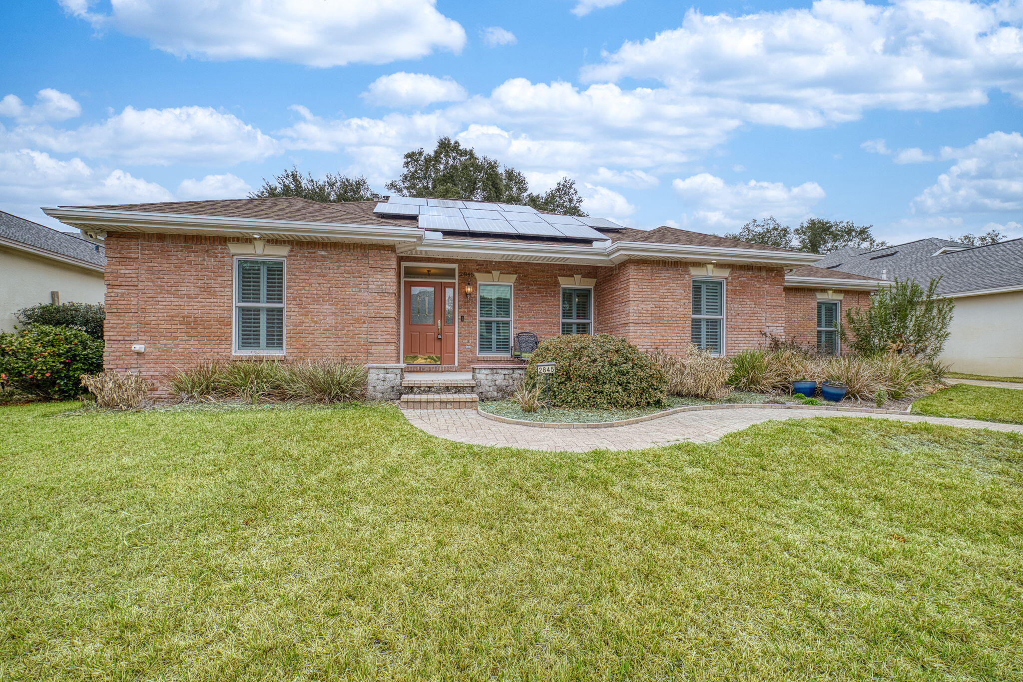 LAKE POINTE - Residential