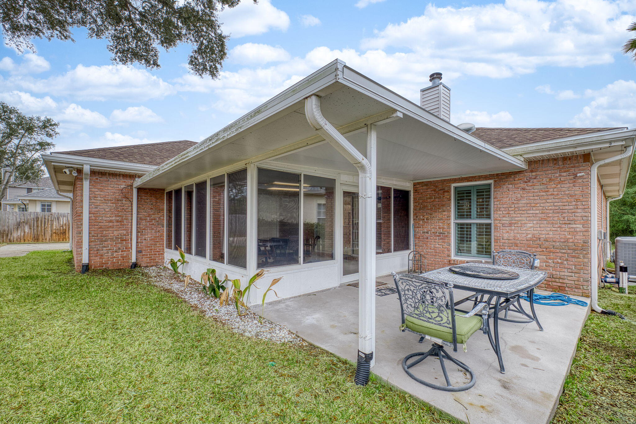 LAKE POINTE - Residential