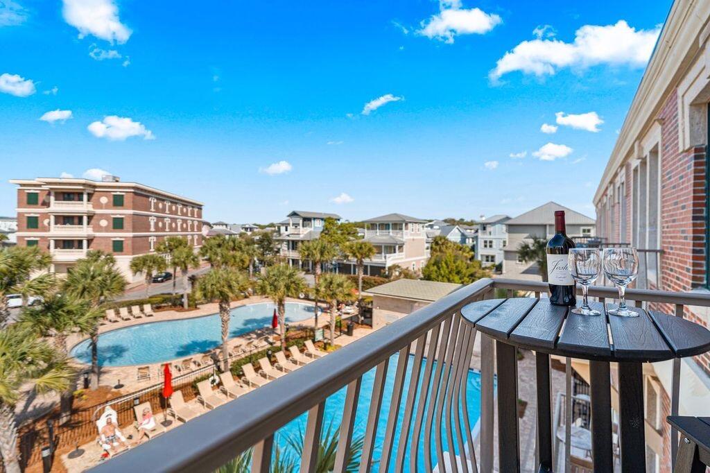 VILLAGE OF SOUTH WALTON BEACH - Residential