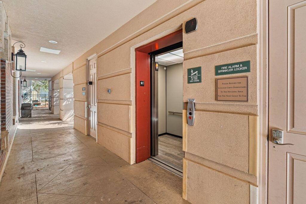 VILLAGE OF SOUTH WALTON BEACH - Residential