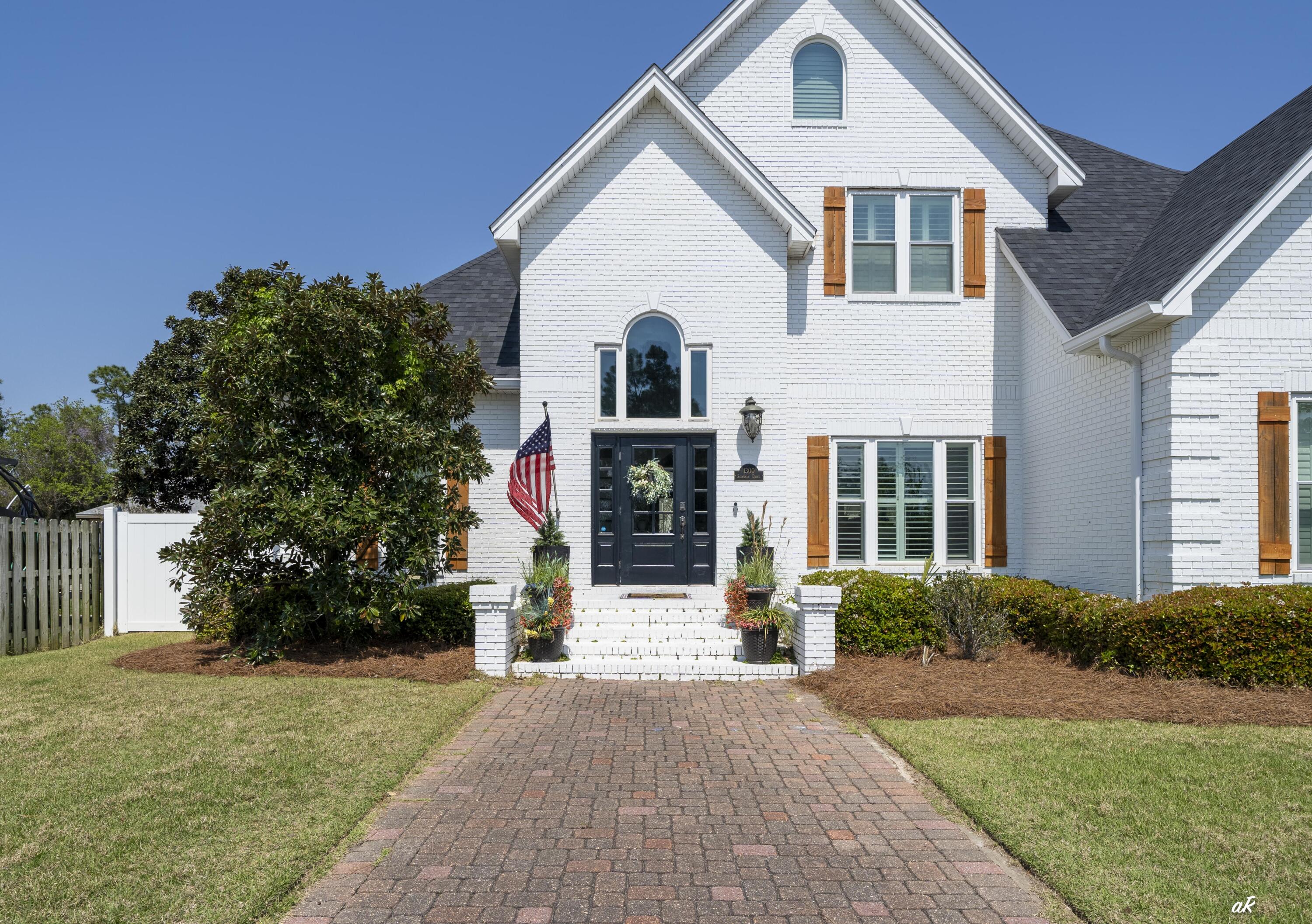 CANDLEWICK ACRES - Residential