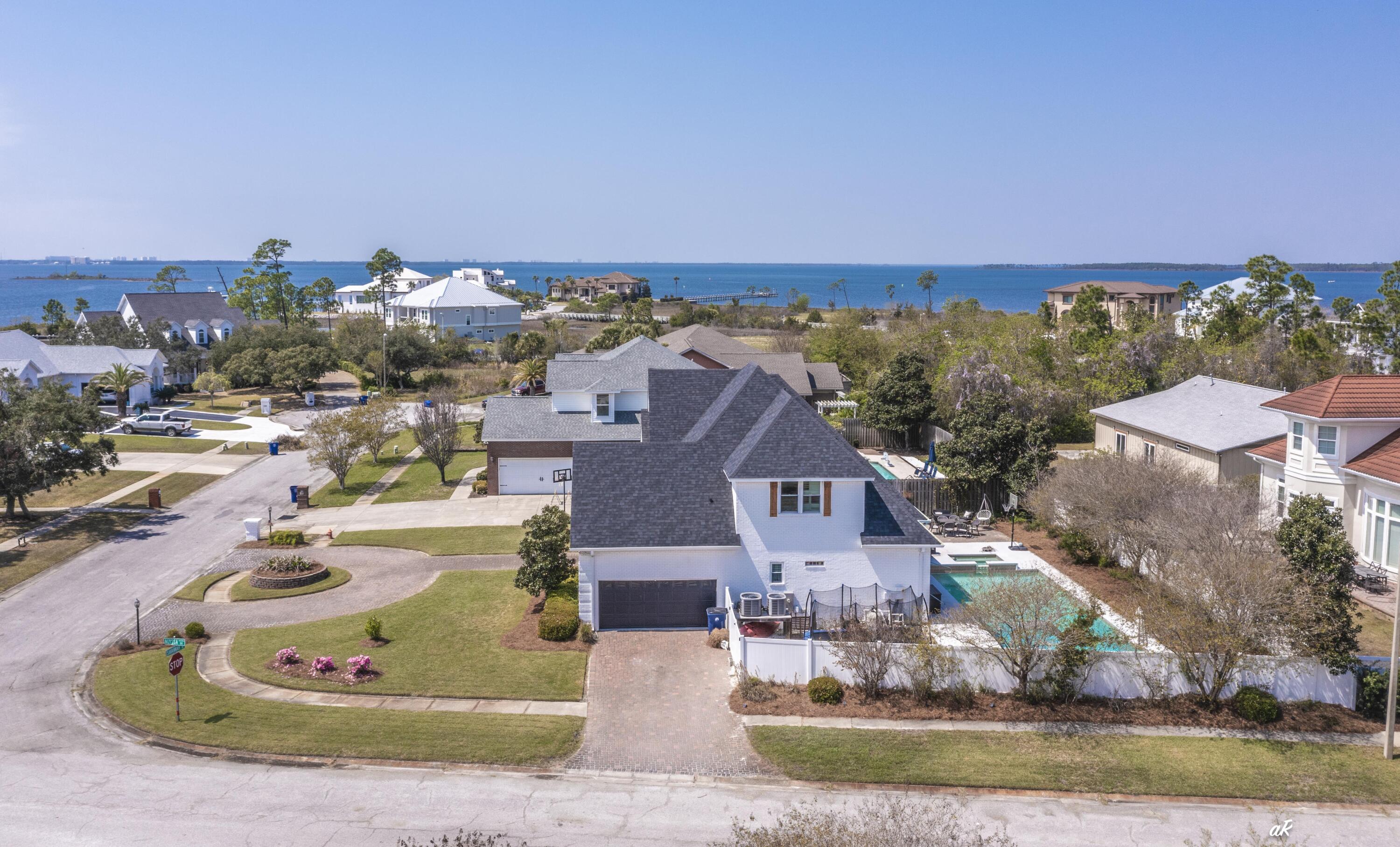 CANDLEWICK ACRES - Residential