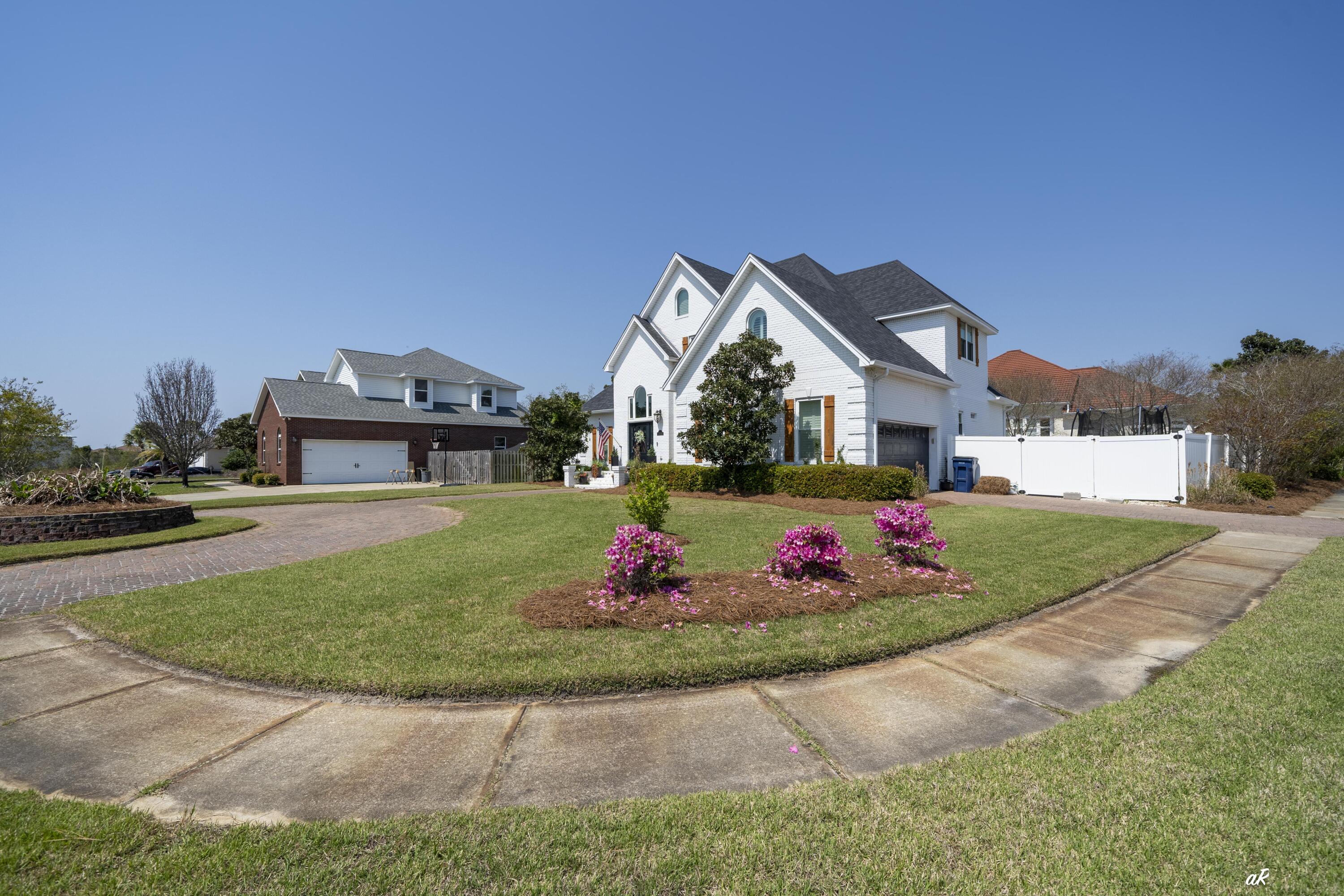CANDLEWICK ACRES - Residential