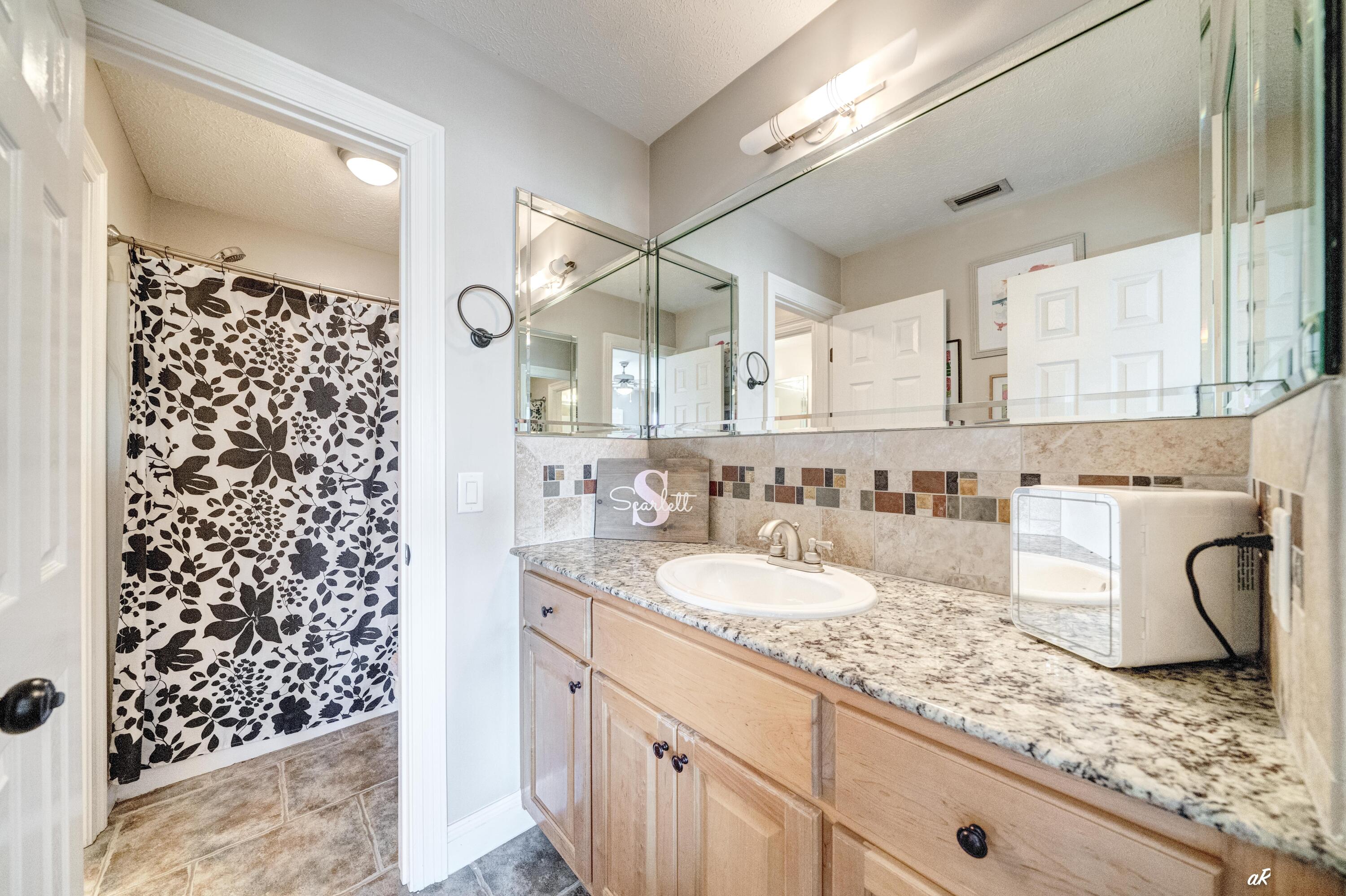 CANDLEWICK ACRES - Residential