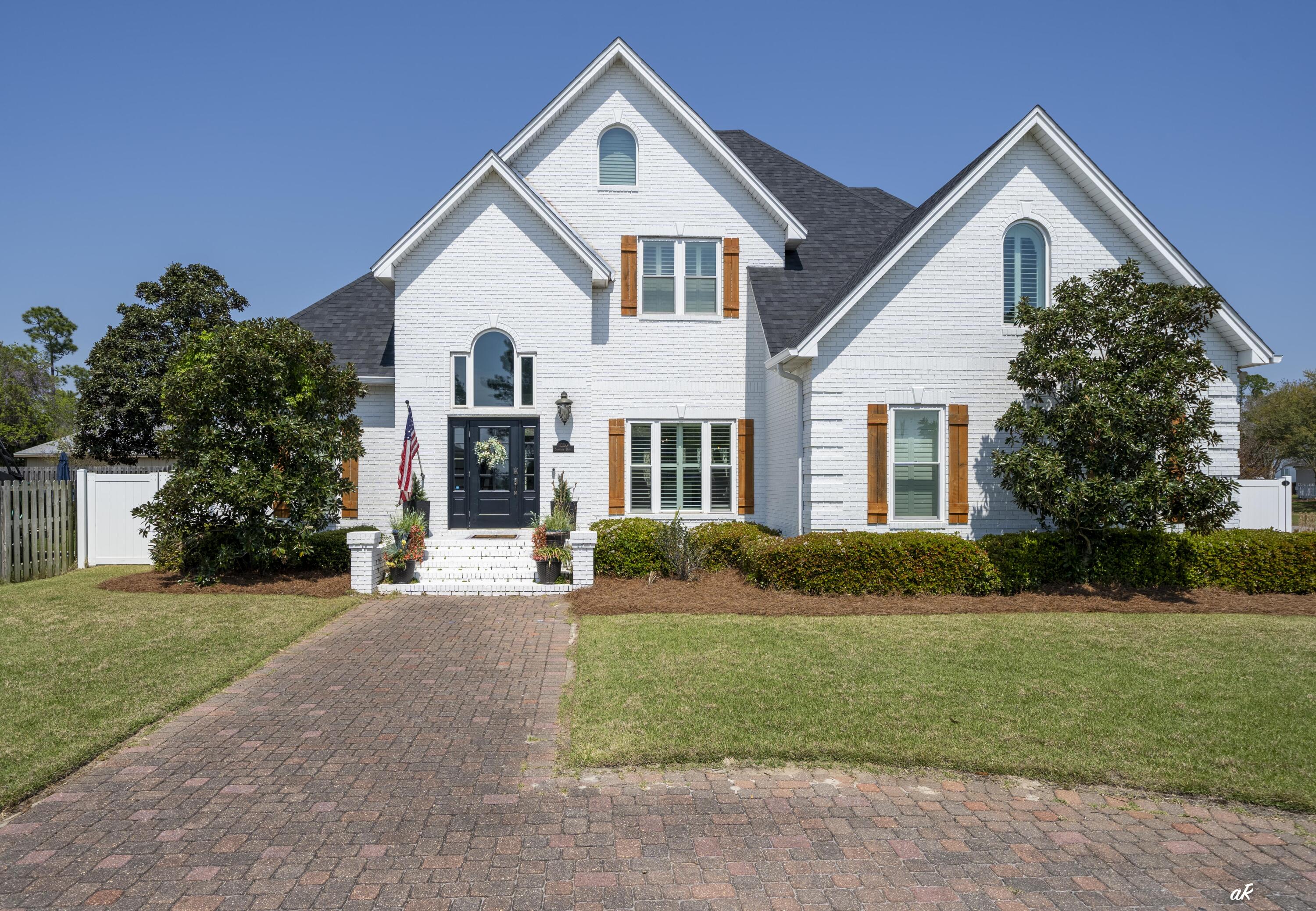 CANDLEWICK ACRES - Residential