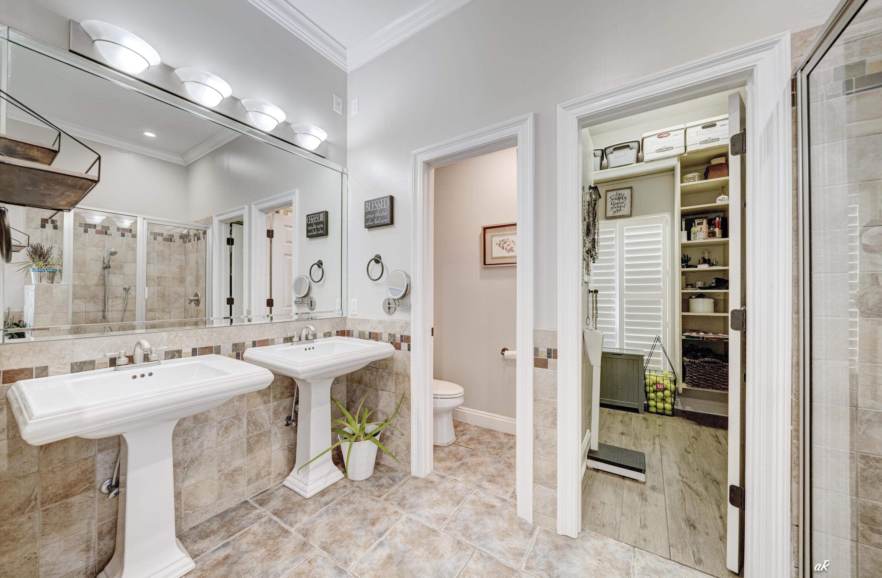 CANDLEWICK ACRES - Residential