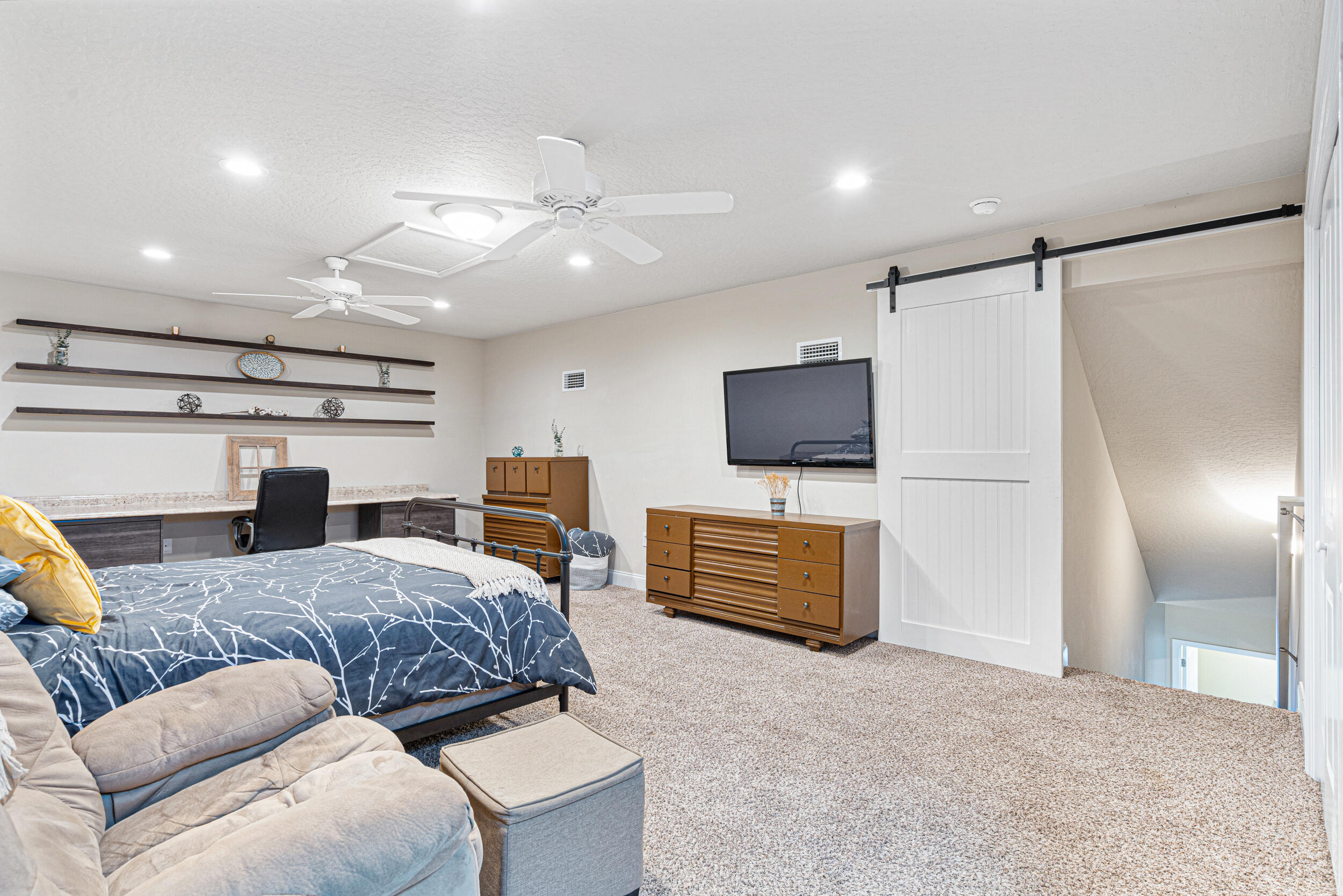 CHANAN ESTATES 1ST ADDN - Residential