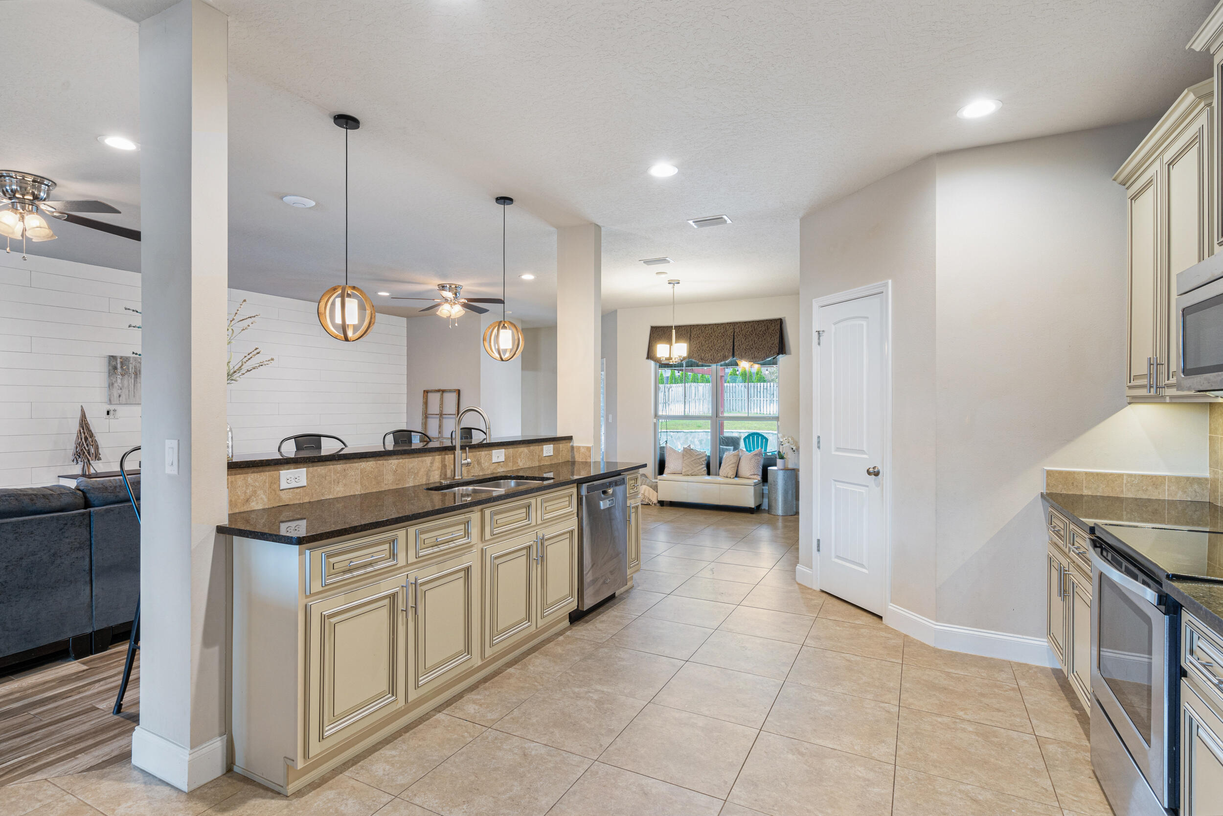 CHANAN ESTATES 1ST ADDN - Residential