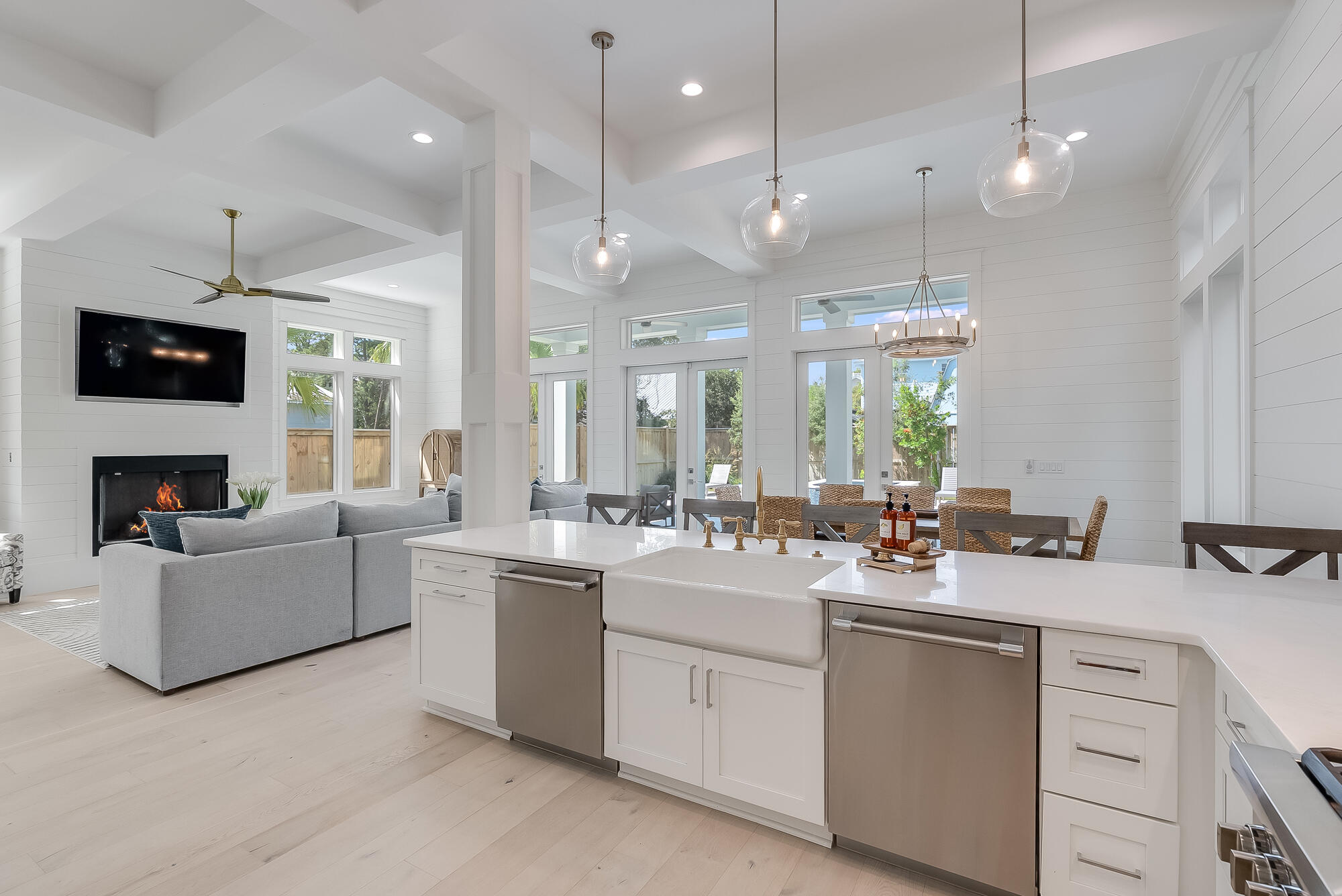 212 S Gulf Drive