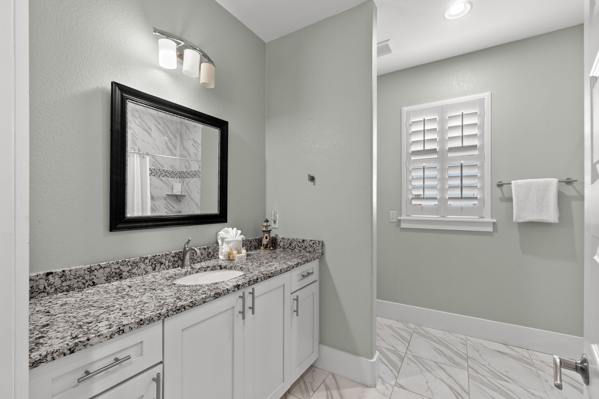 BEACH HIGHLAND 1ST ADD - Residential