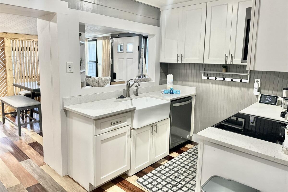 LAGUNA BEACH 6TH ADDN - Residential