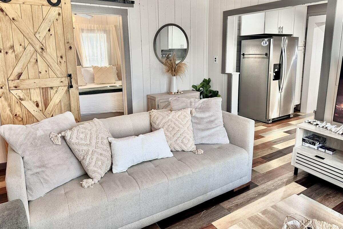 LAGUNA BEACH 6TH ADDN - Residential