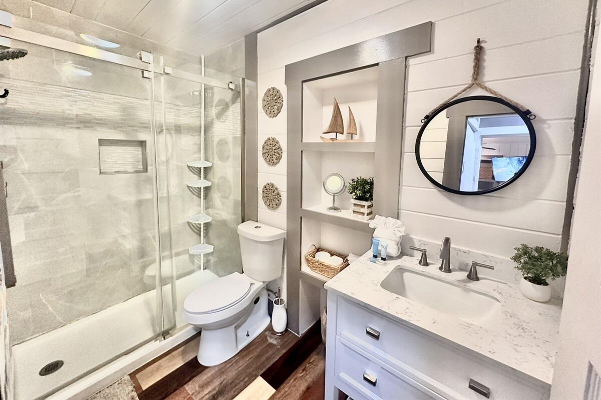 LAGUNA BEACH 6TH ADDN - Residential