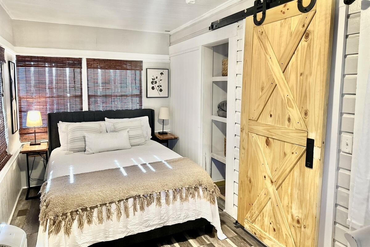 LAGUNA BEACH 6TH ADDN - Residential