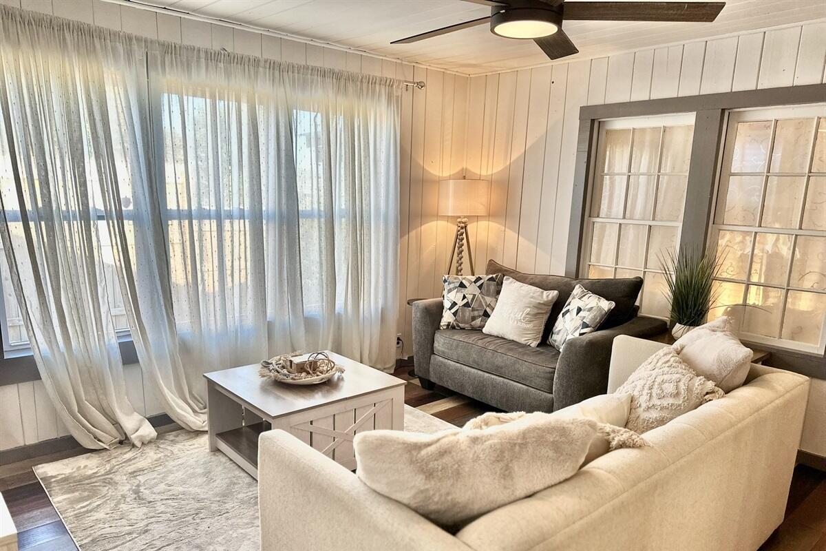 LAGUNA BEACH 6TH ADDN - Residential