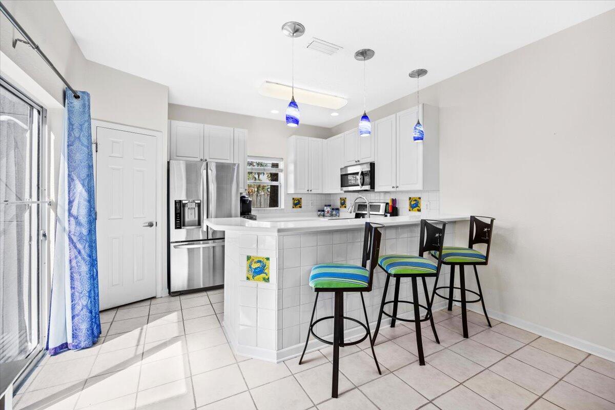 BEACH POINTE - Residential