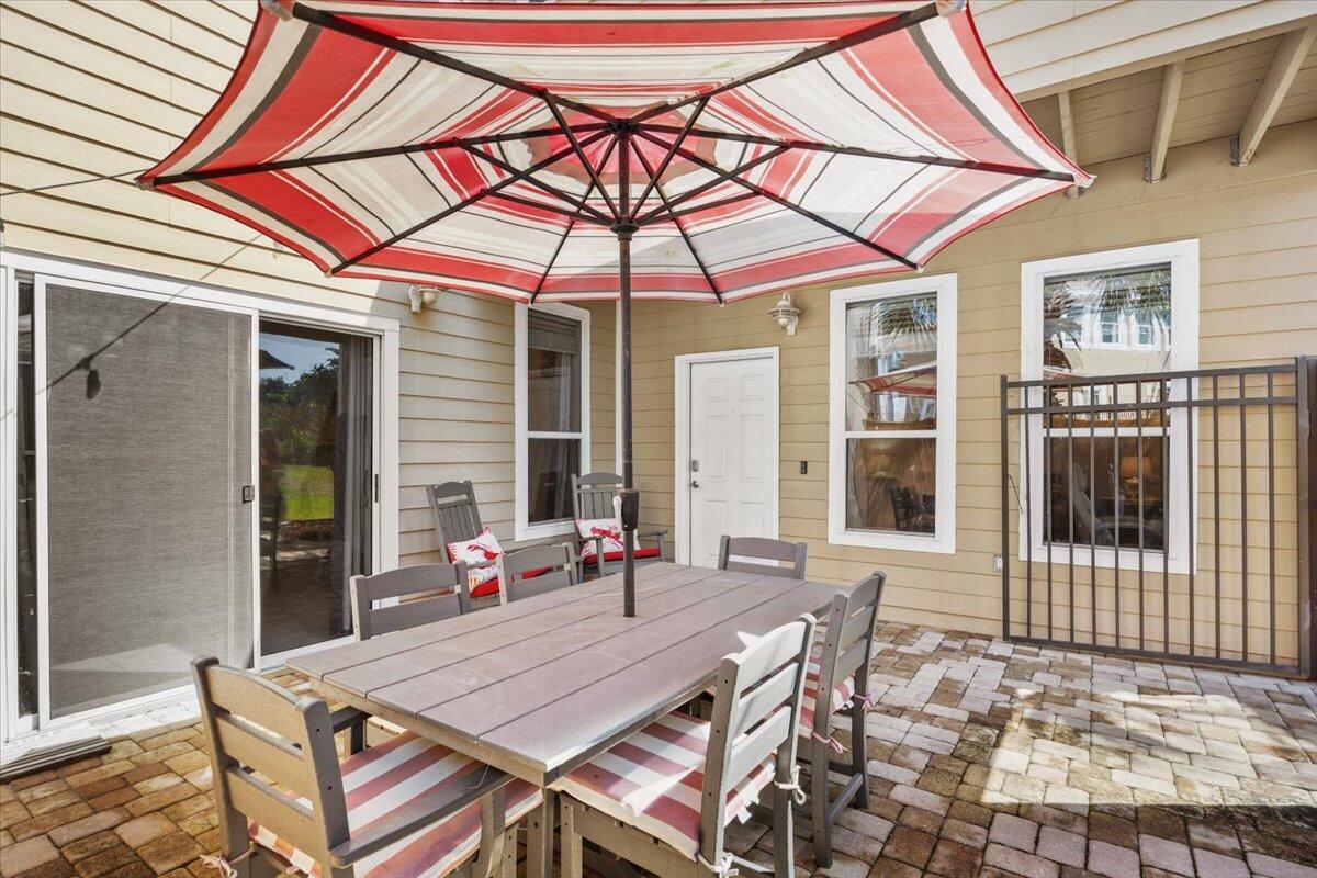 BEACH POINTE - Residential