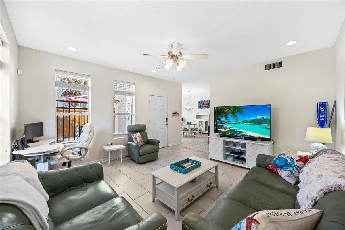 BEACH POINTE - Residential