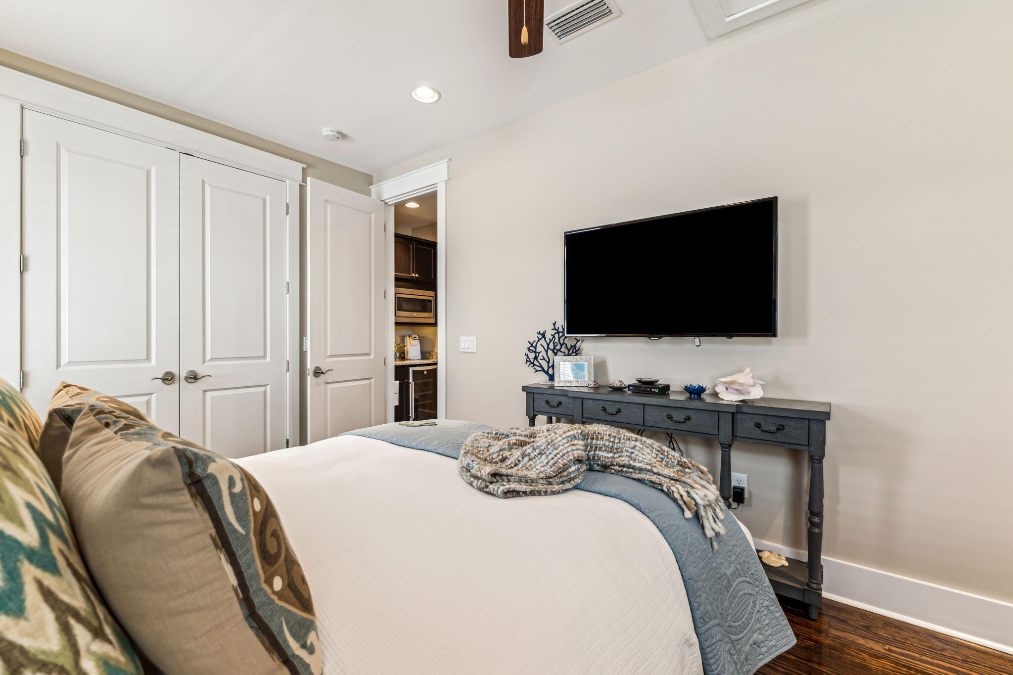 NATUREWALK AT SEAGROVE - Residential