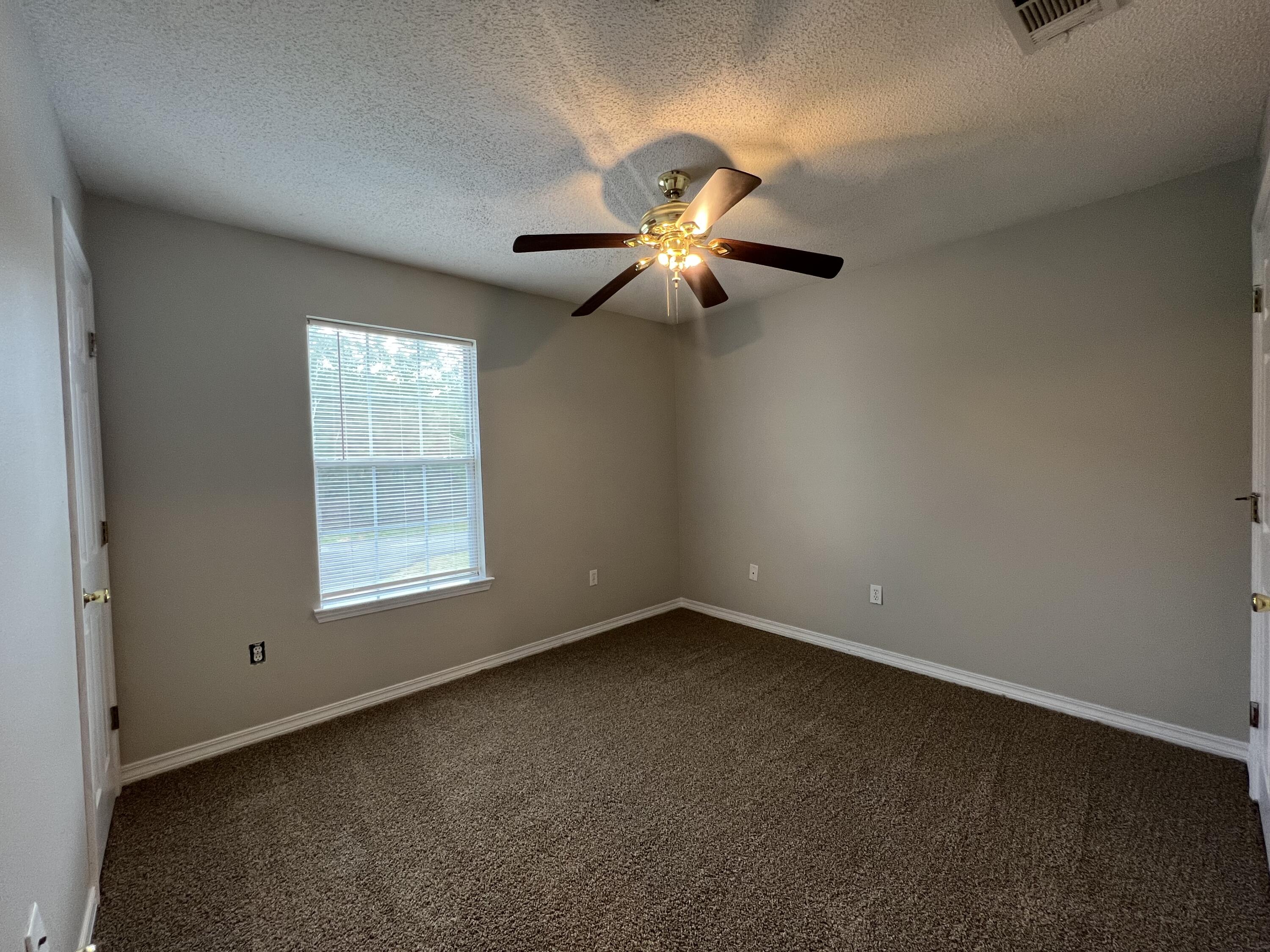 METES & BOUNDS - Residential Lease