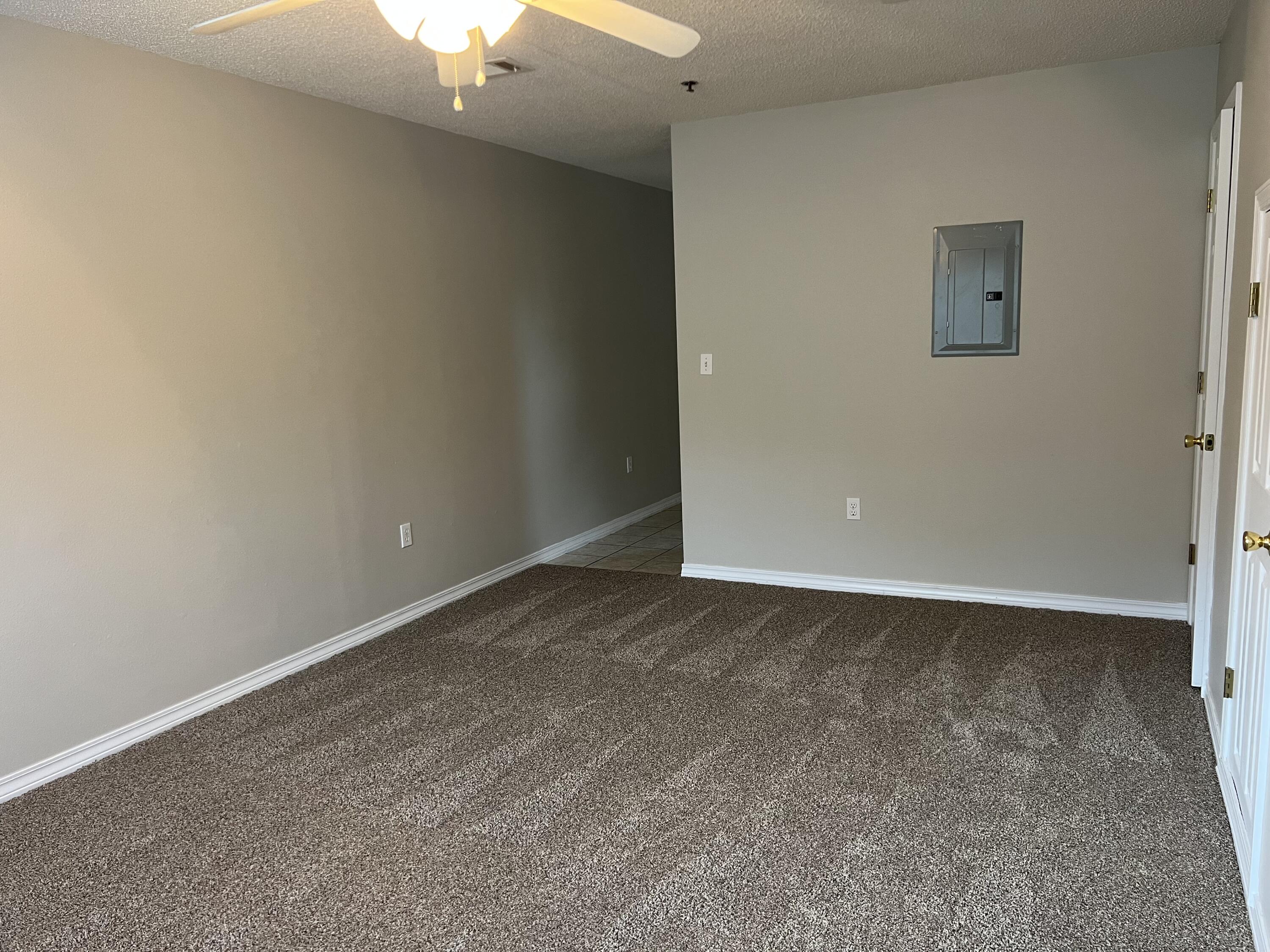 METES & BOUNDS - Residential Lease