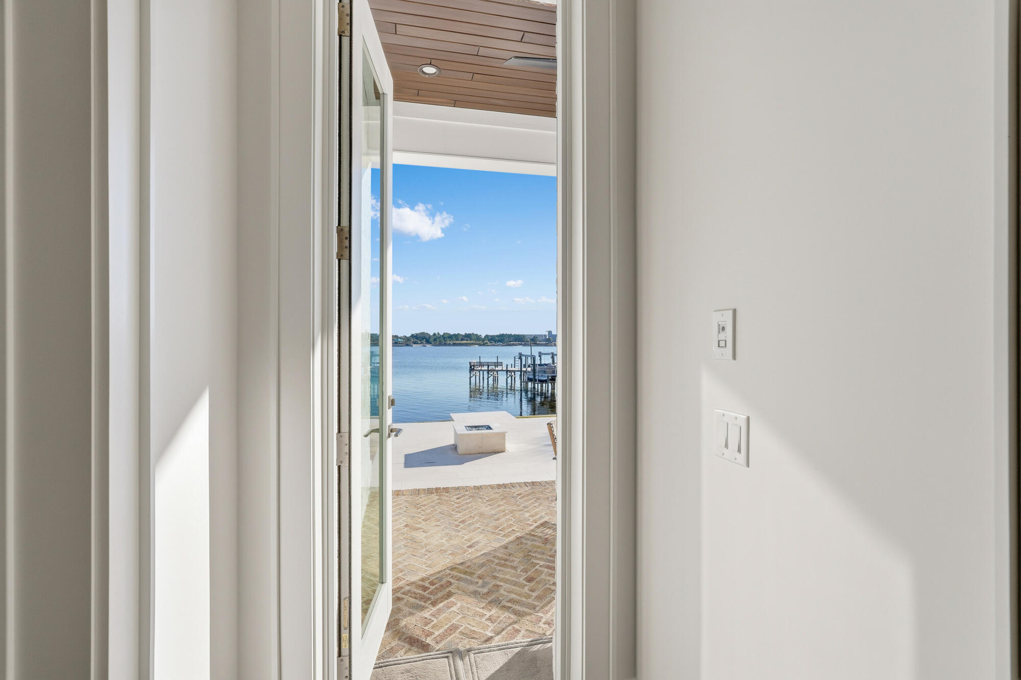 BOOMER'S CORNER - Residential