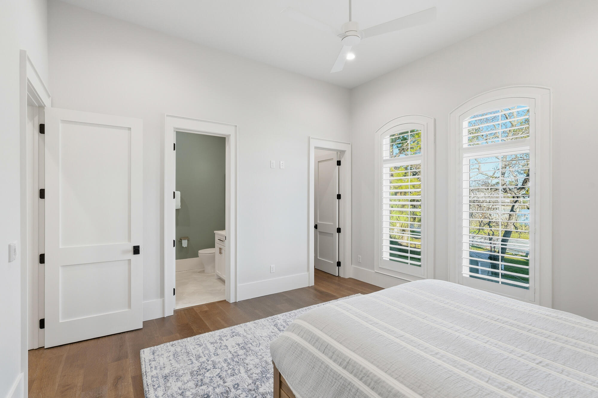 BOOMER'S CORNER - Residential