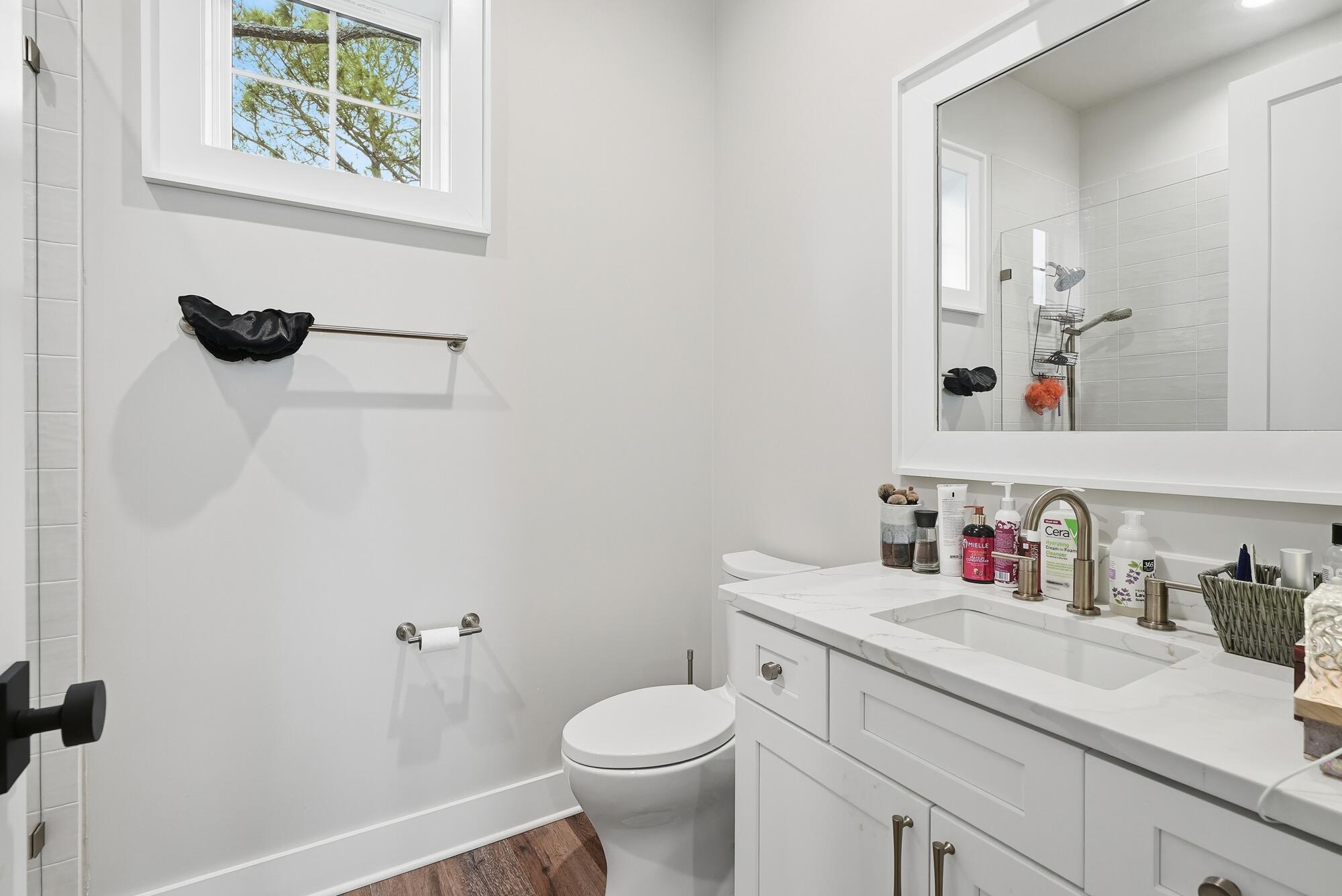 BOOMER'S CORNER - Residential