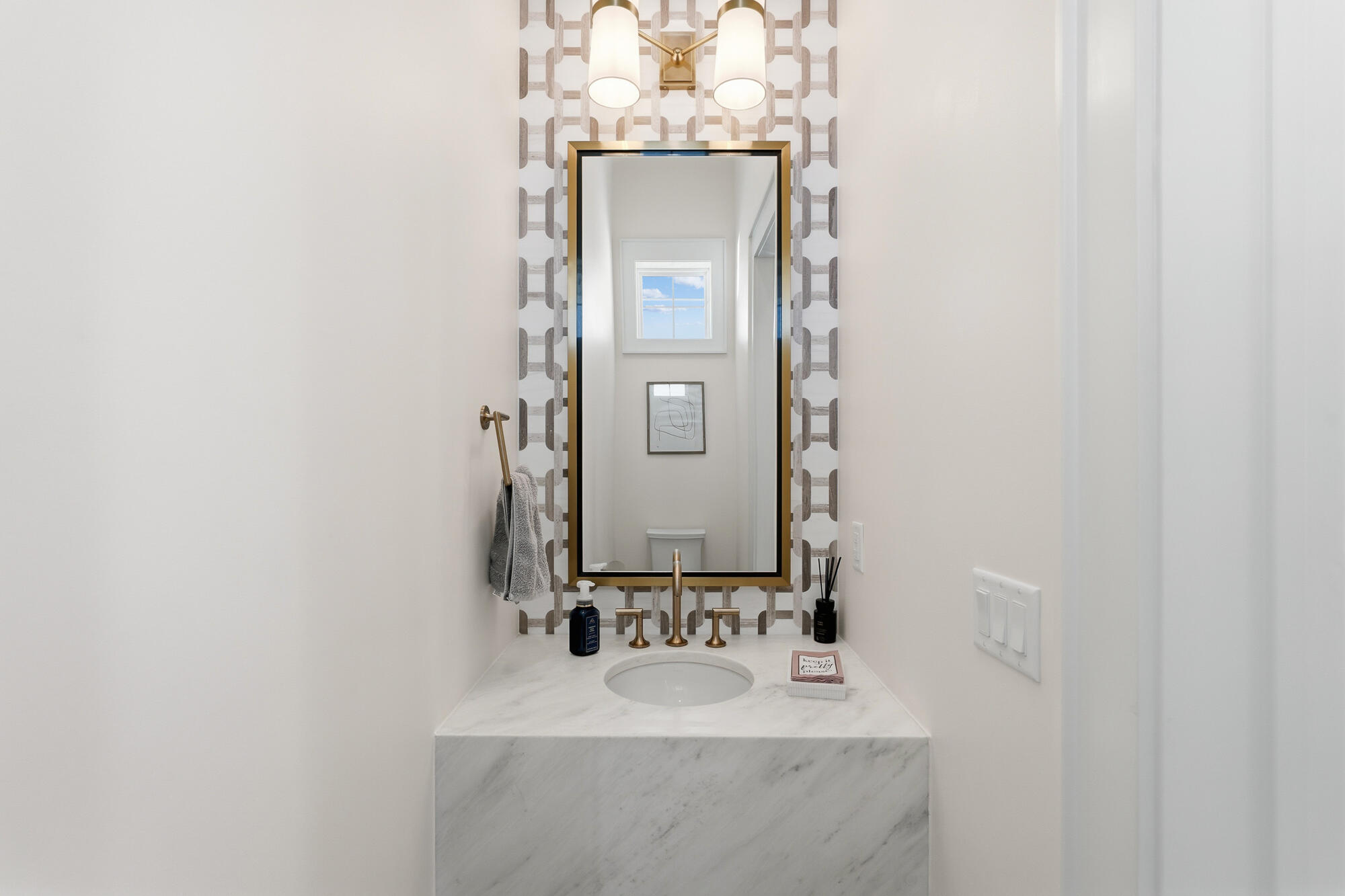 BOOMER'S CORNER - Residential