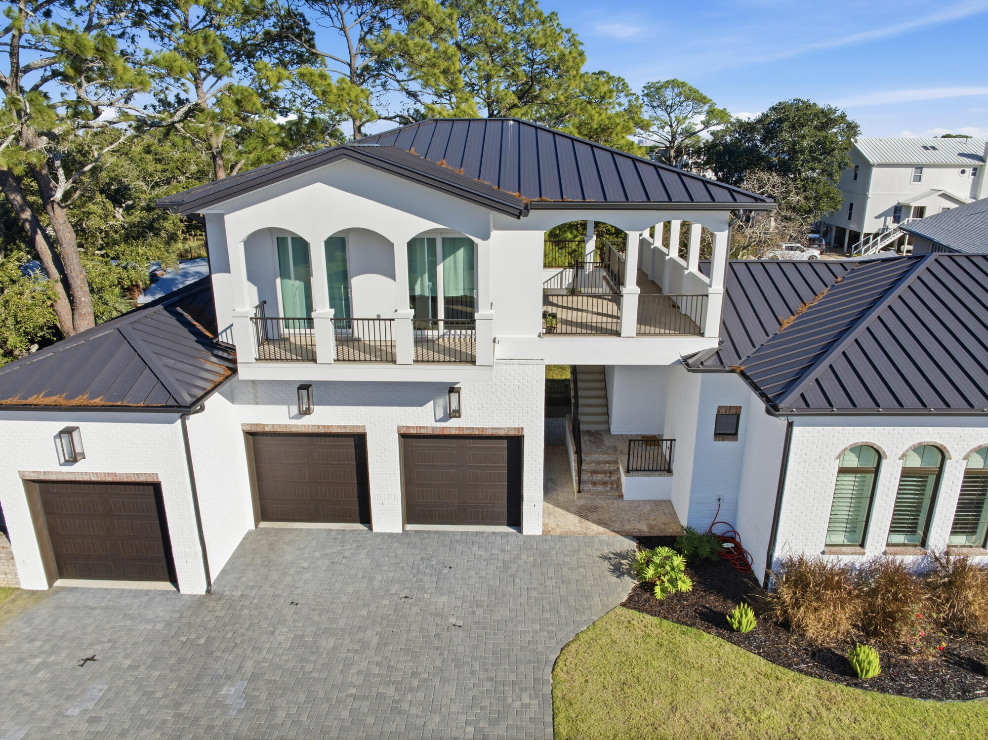 BOOMER'S CORNER - Residential