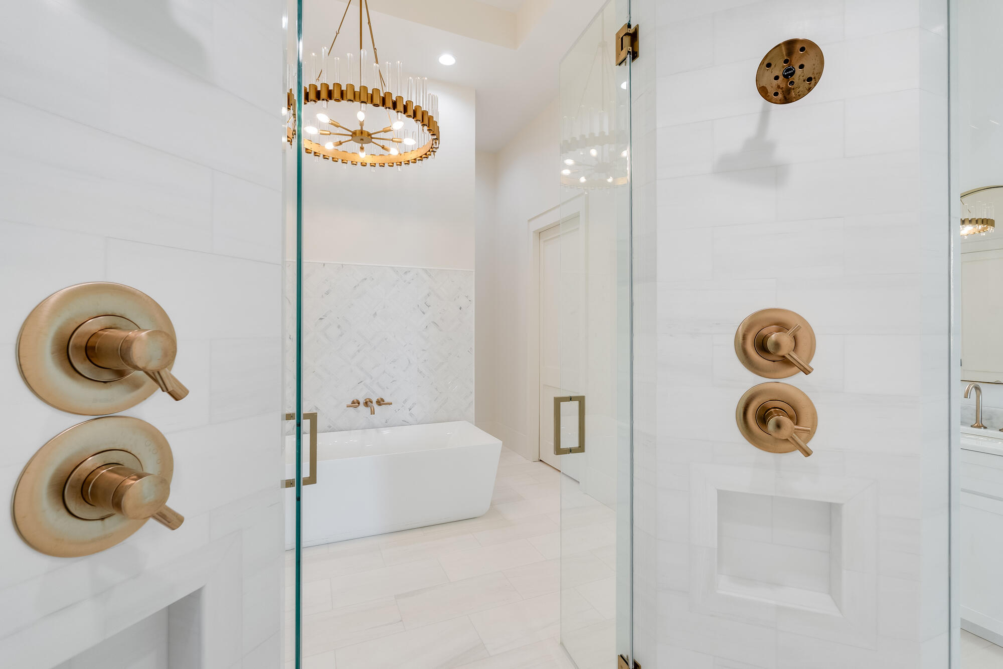 BOOMER'S CORNER - Residential