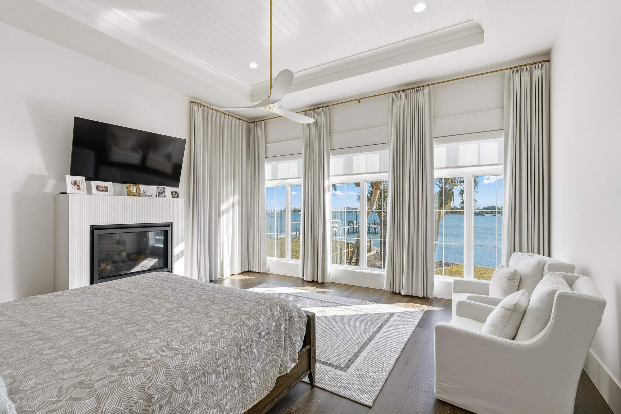 BOOMER'S CORNER - Residential