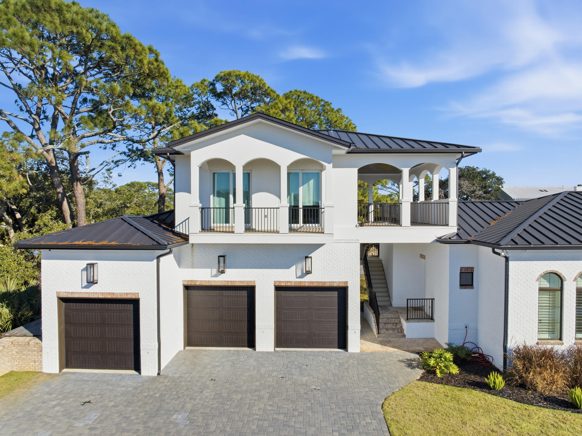 BOOMER'S CORNER - Residential