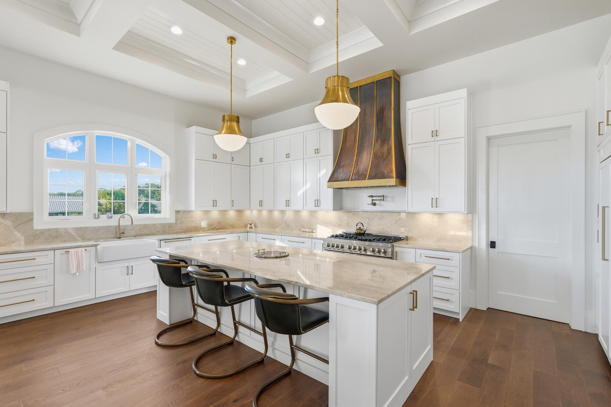 BOOMER'S CORNER - Residential