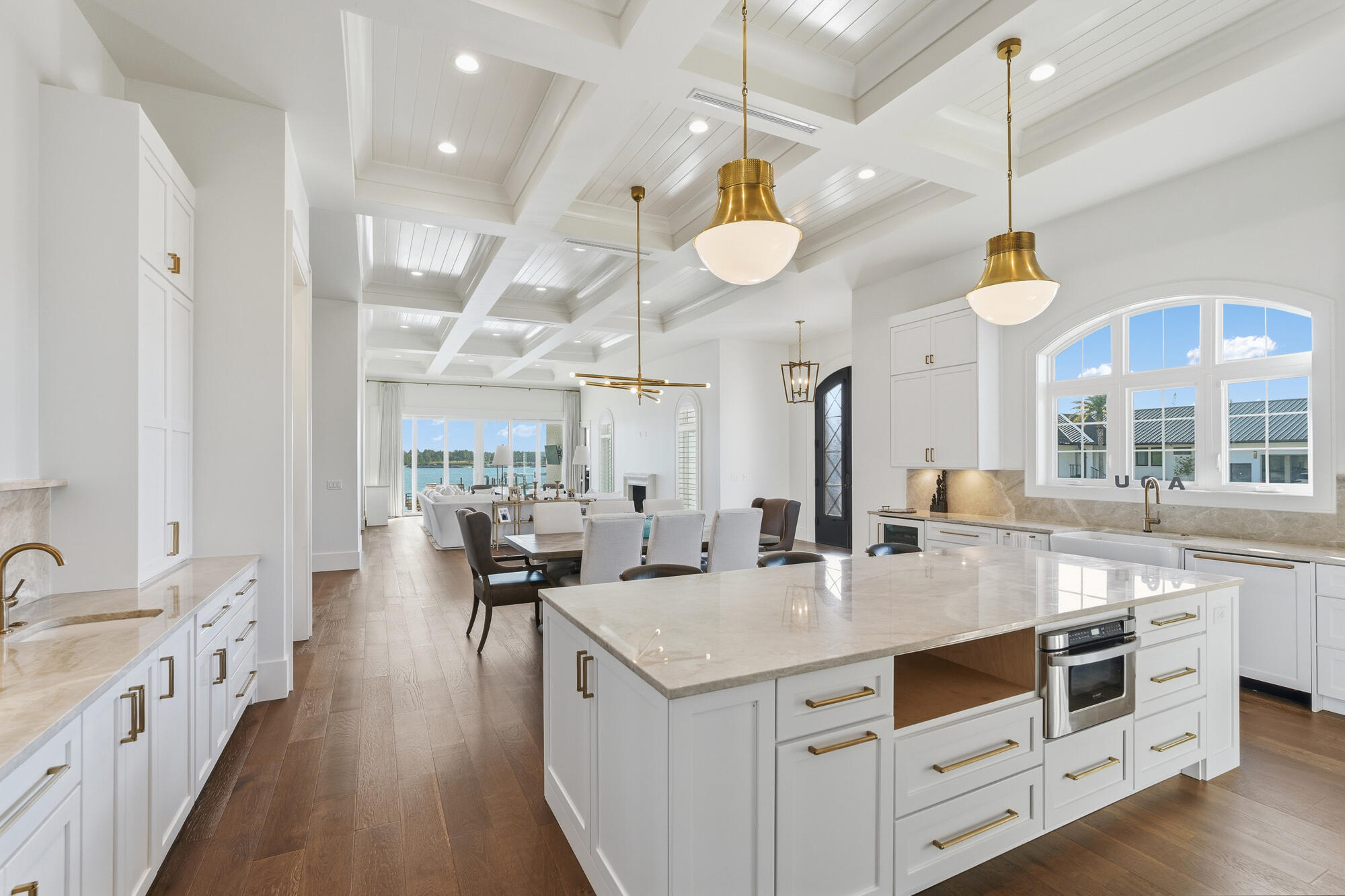 BOOMER'S CORNER - Residential