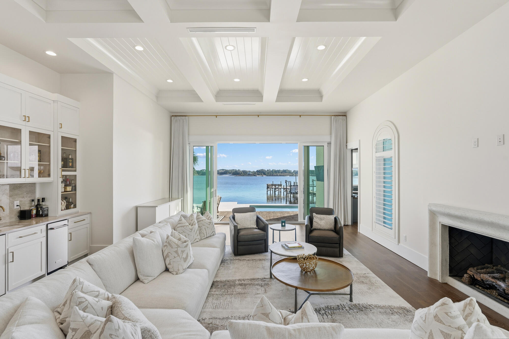 BOOMER'S CORNER - Residential