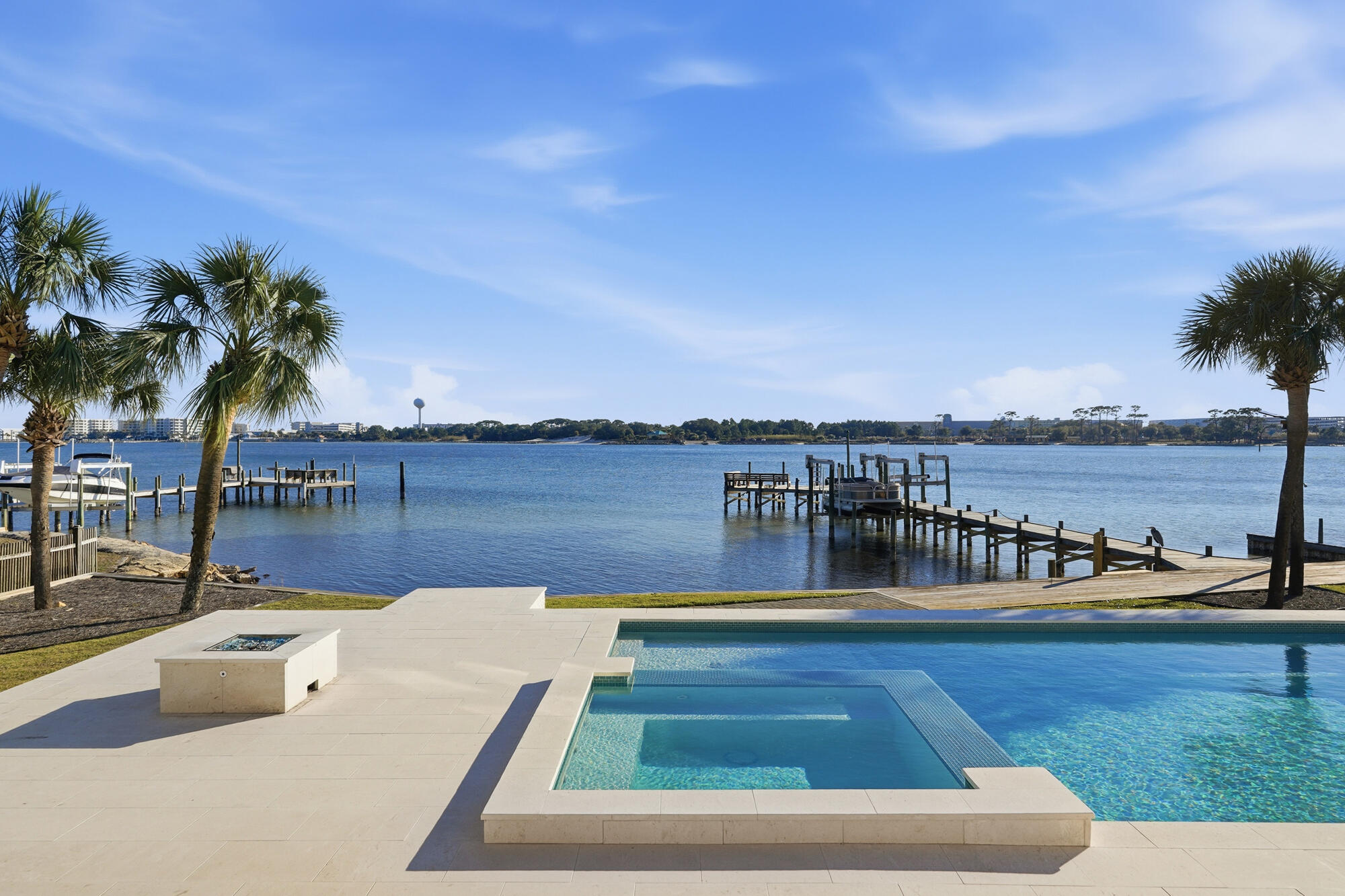 BOOMER'S CORNER - Residential