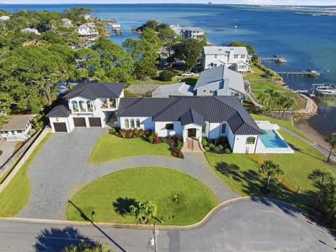 215 SE Hood Avenue Fort Walton Beach FL 32548