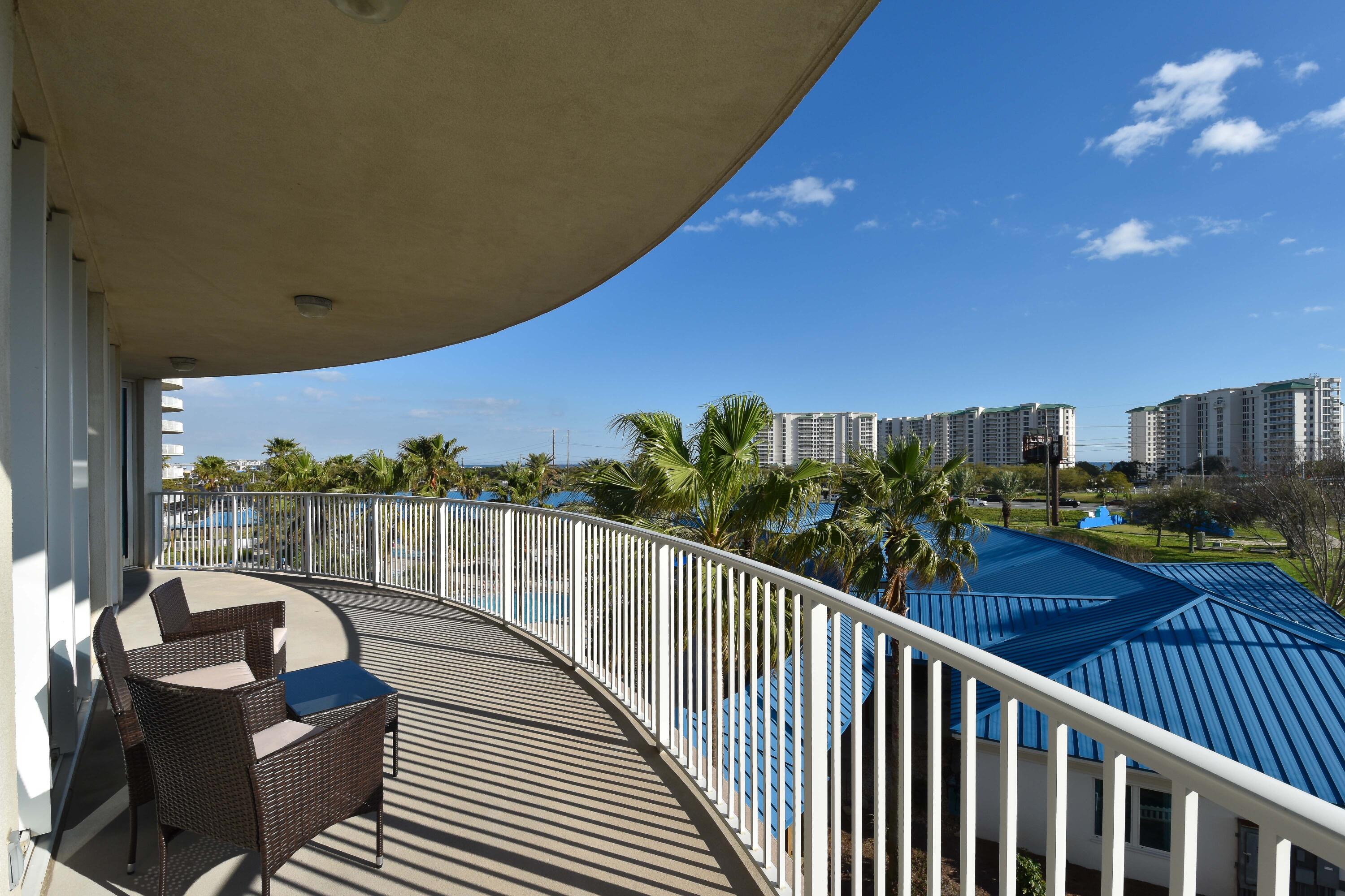 THE PALMS OF DESTIN - Residential