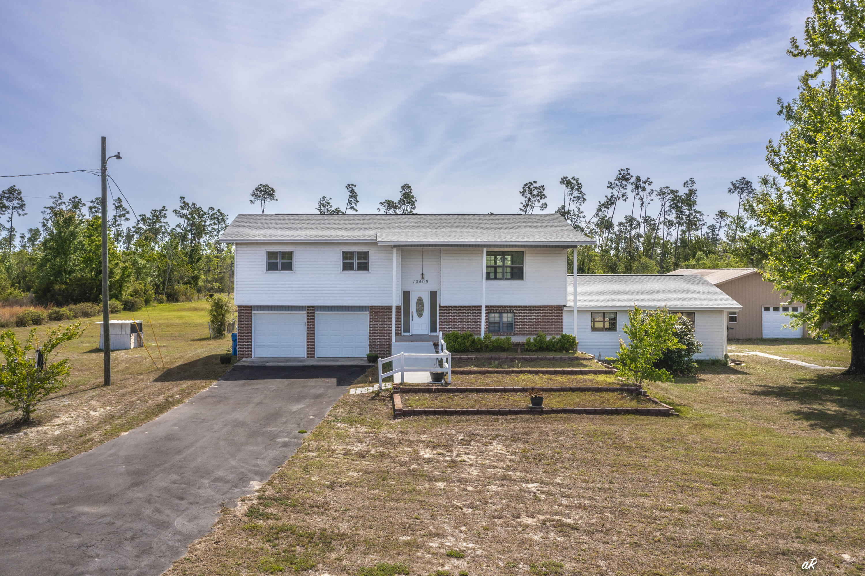 NO RECORDED SUBDIVISION - Residential