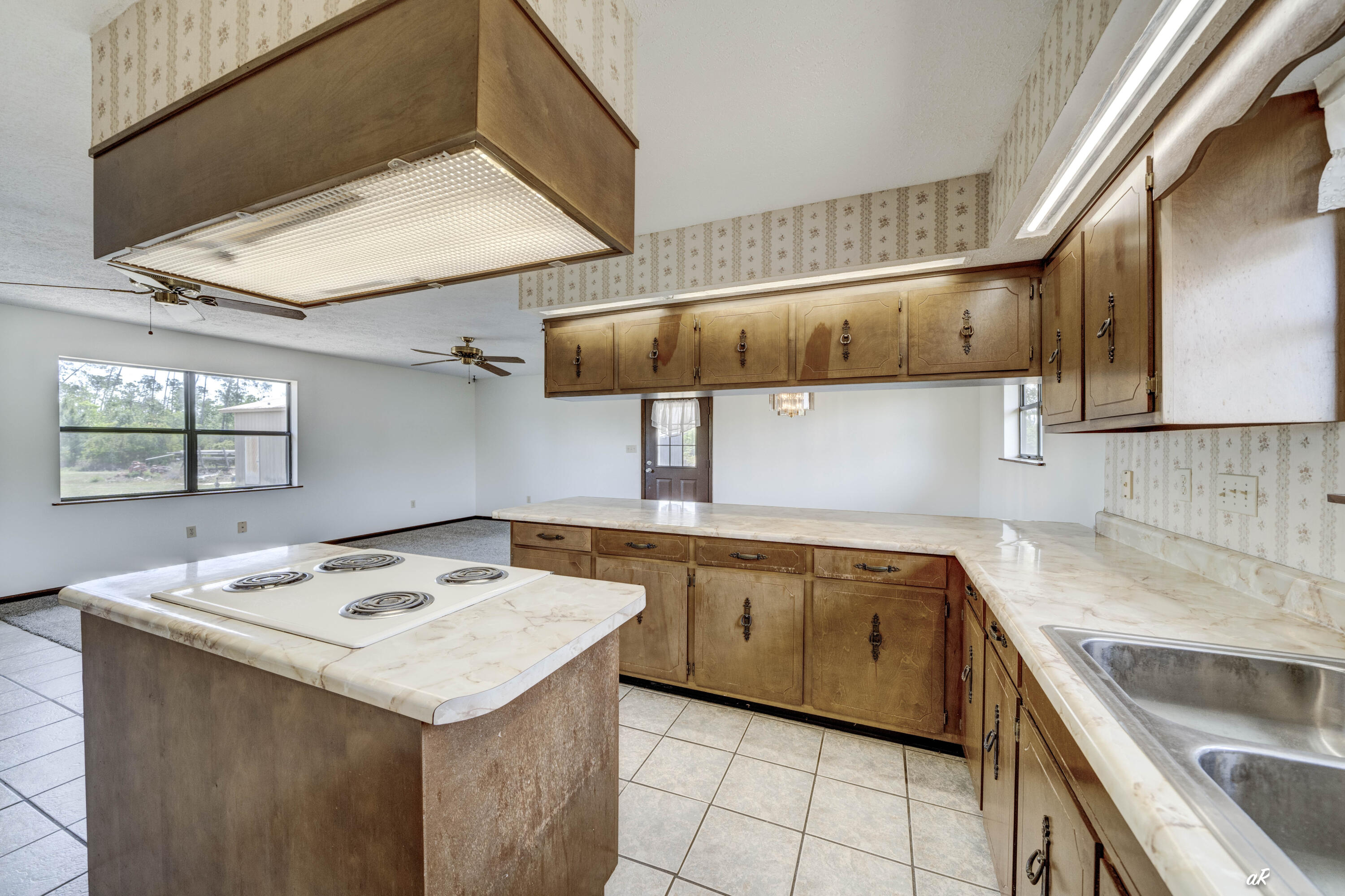 NO RECORDED SUBDIVISION - Residential