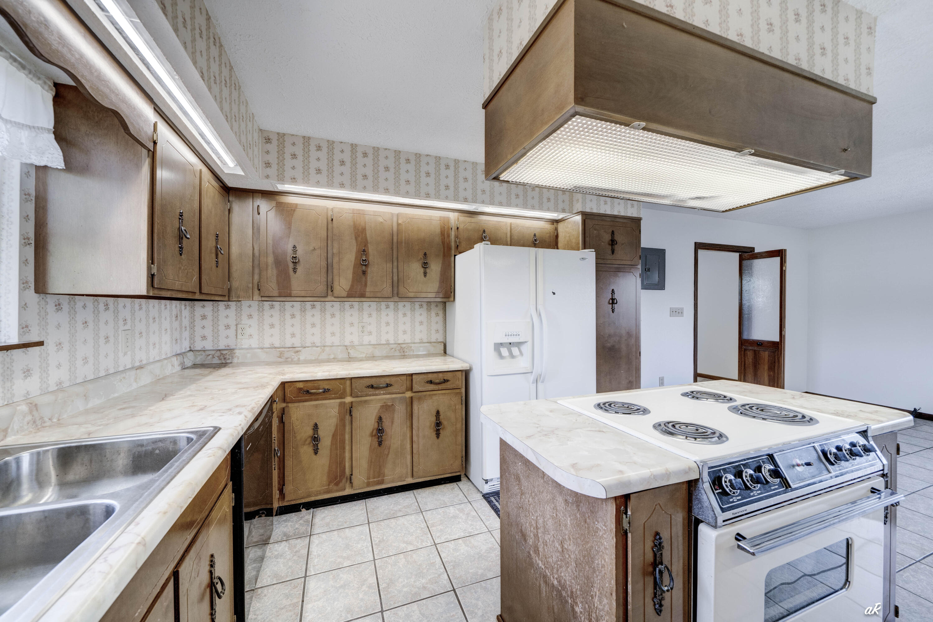 NO RECORDED SUBDIVISION - Residential