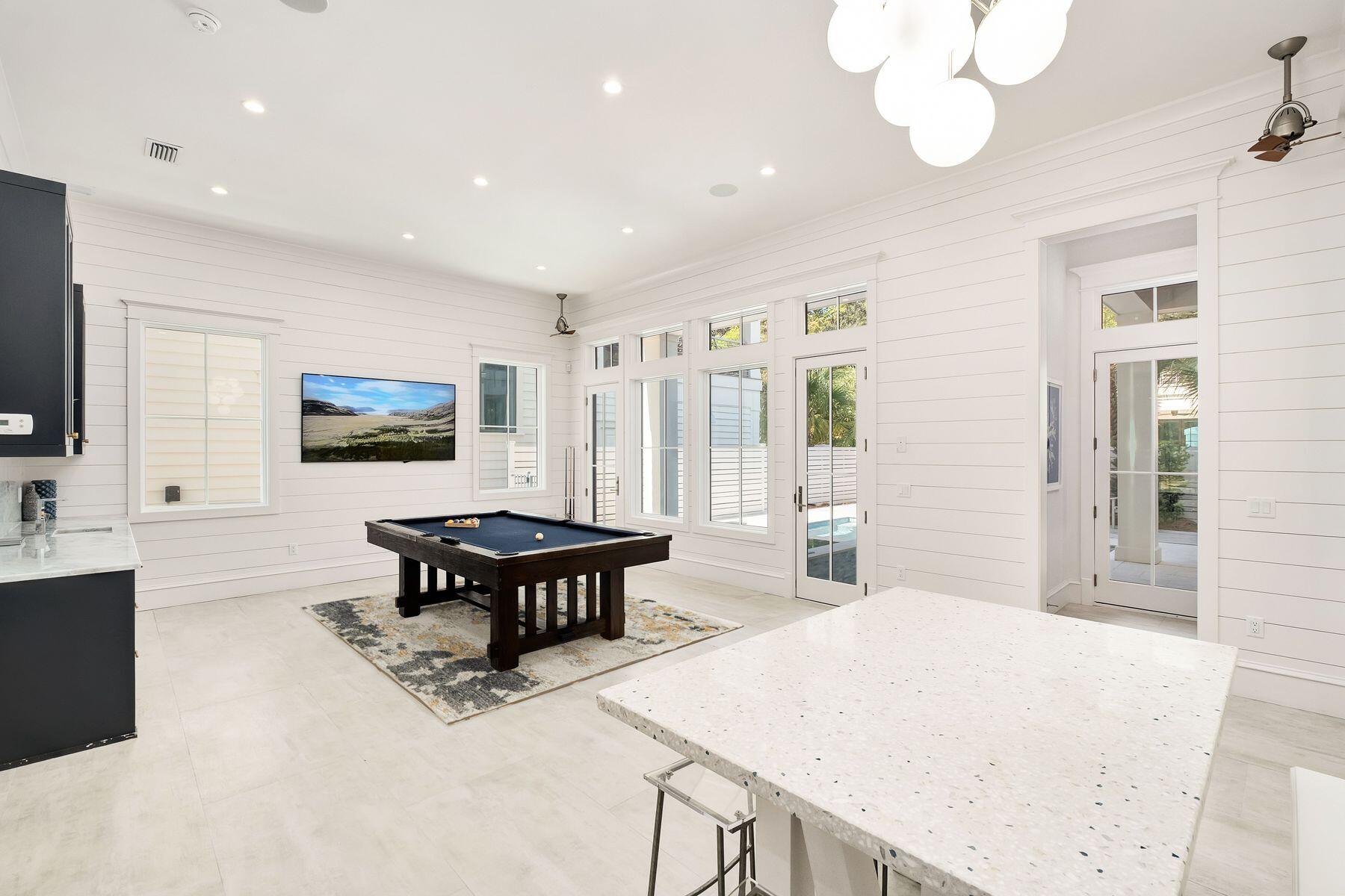 SEAGROVE 3RD ADDN - Residential