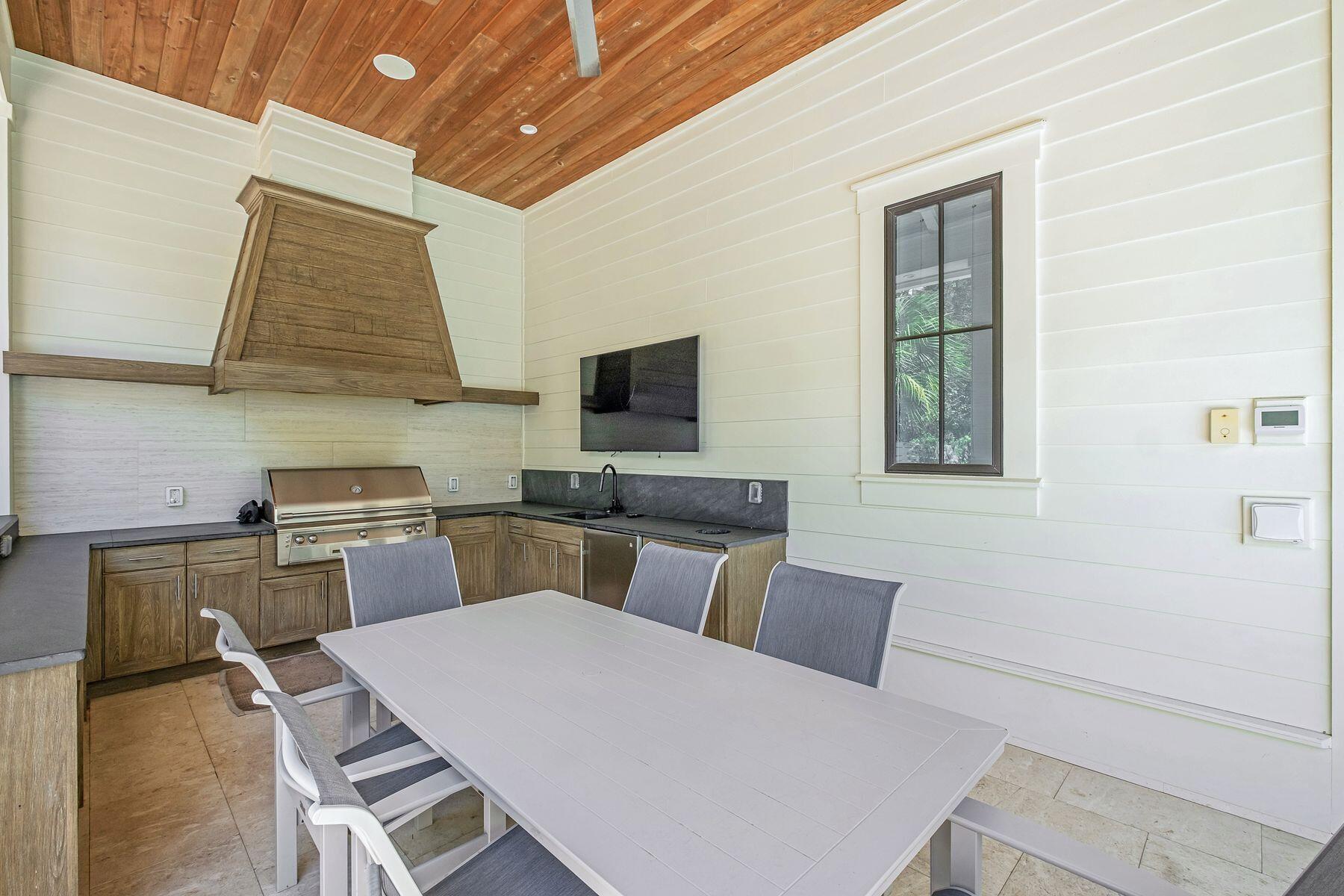 SEAGROVE 3RD ADDN - Residential