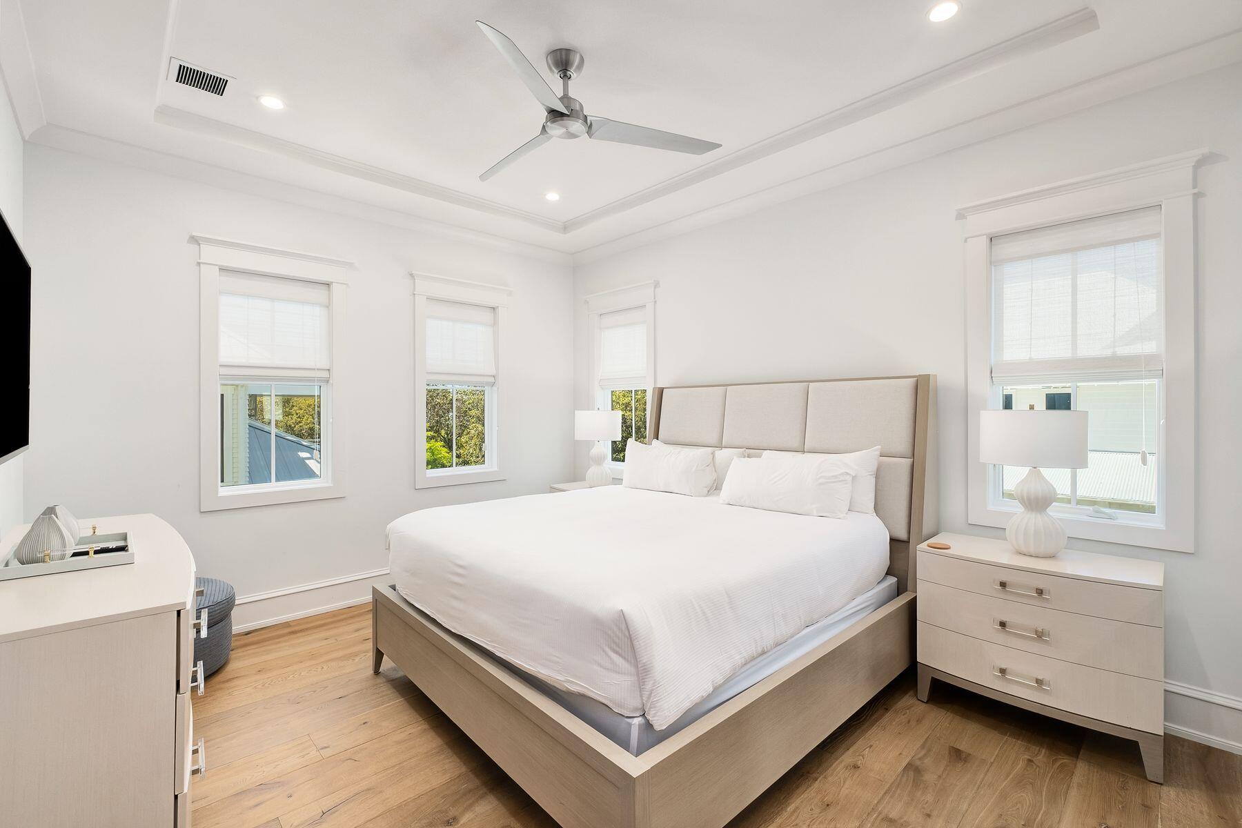 SEAGROVE 3RD ADDN - Residential