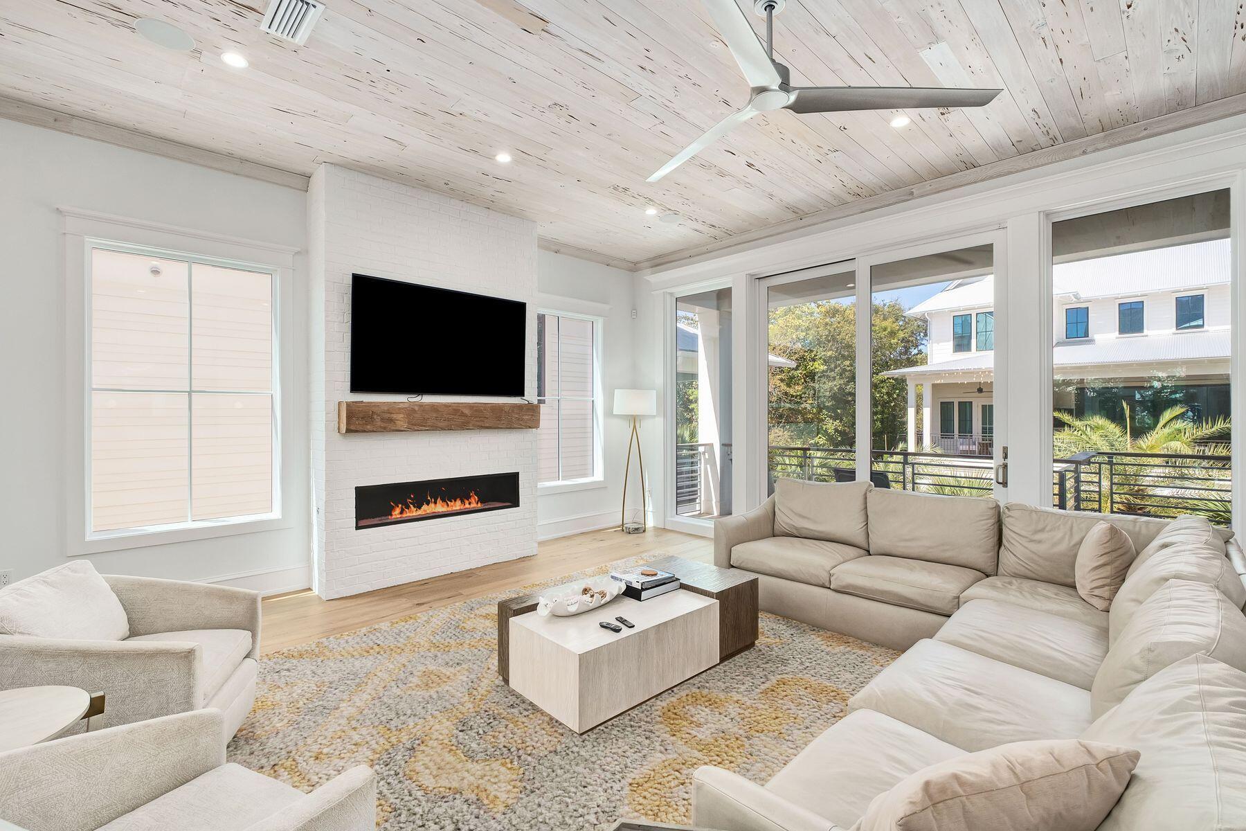 SEAGROVE 3RD ADDN - Residential