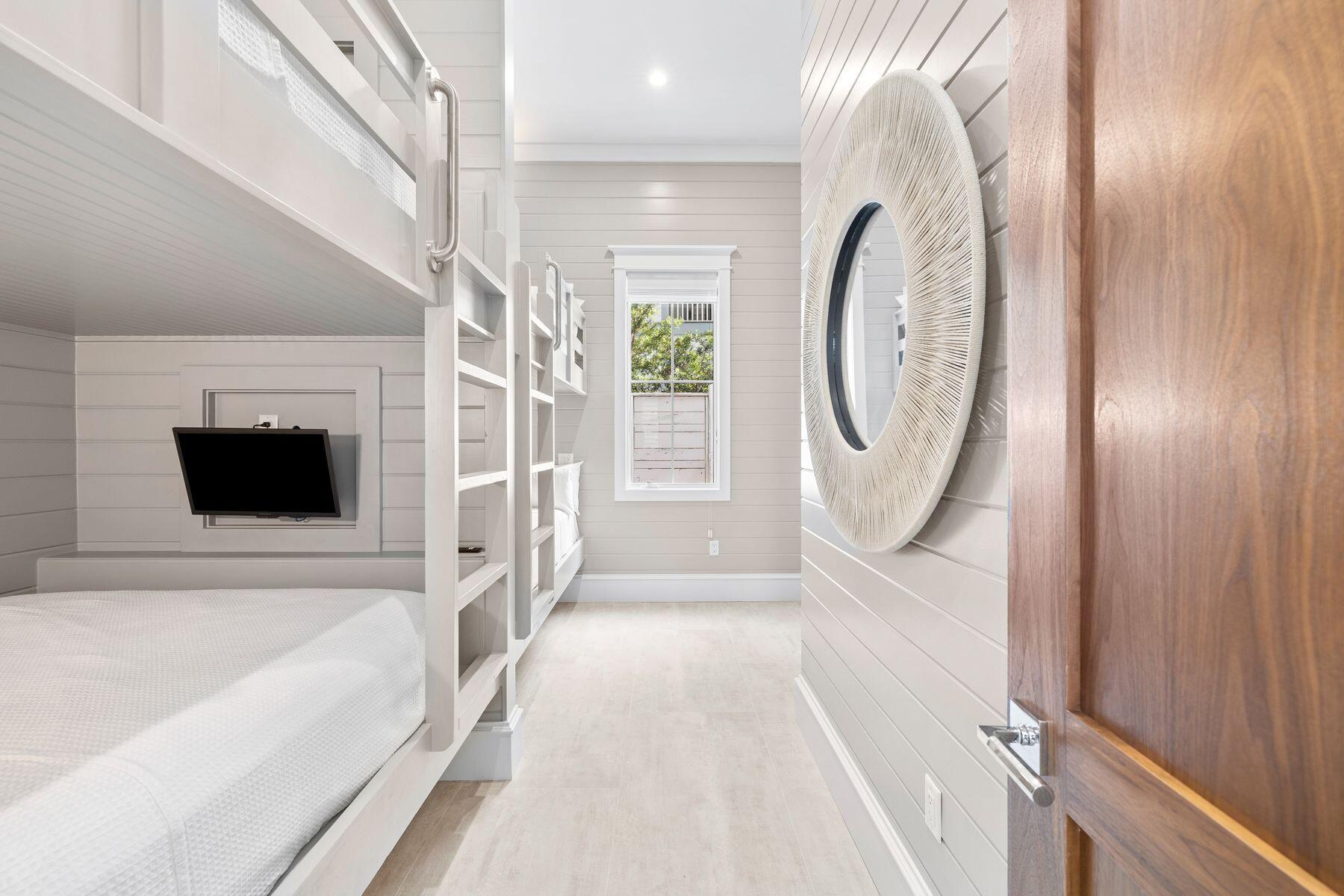 SEAGROVE 3RD ADDN - Residential