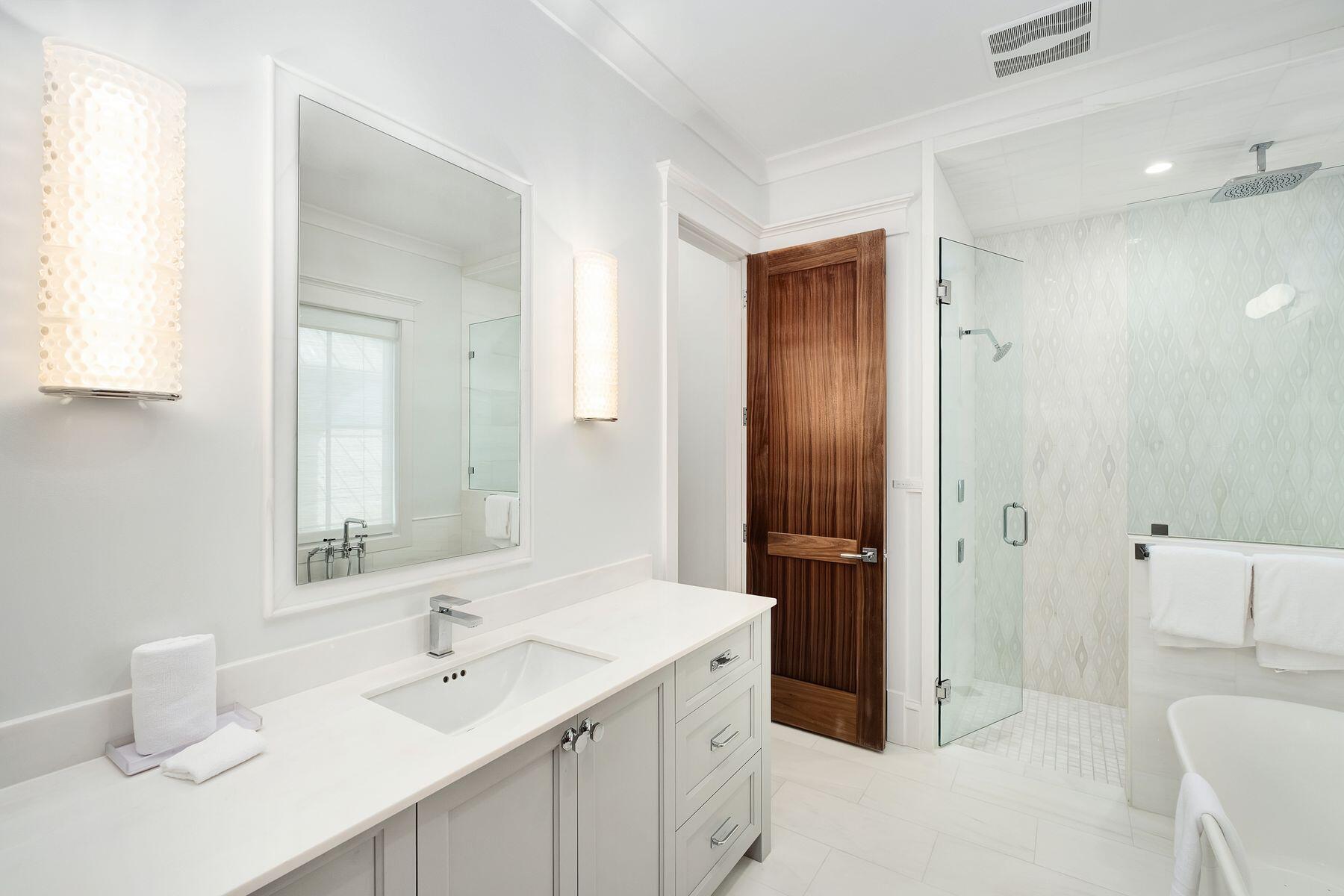 SEAGROVE 3RD ADDN - Residential