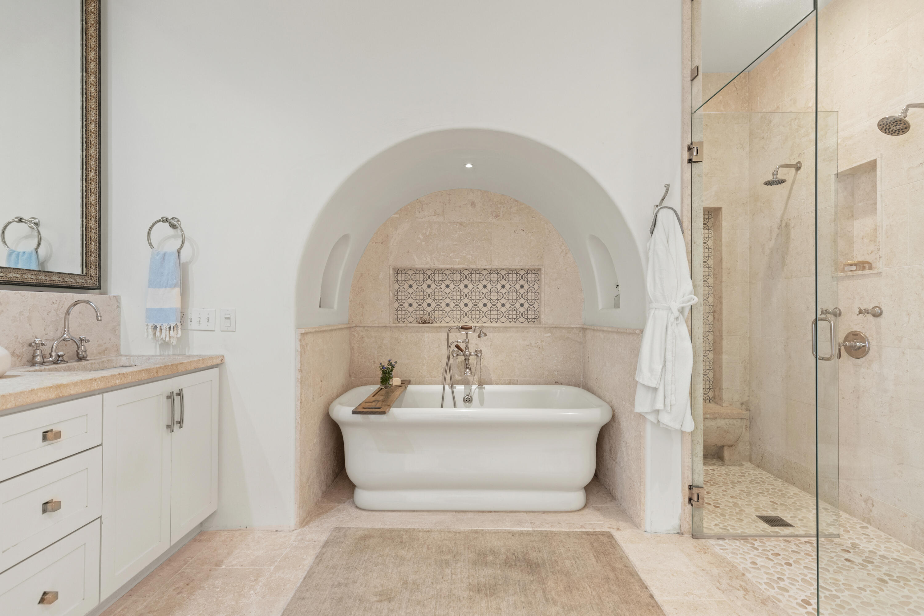 ALYS BEACH - Residential